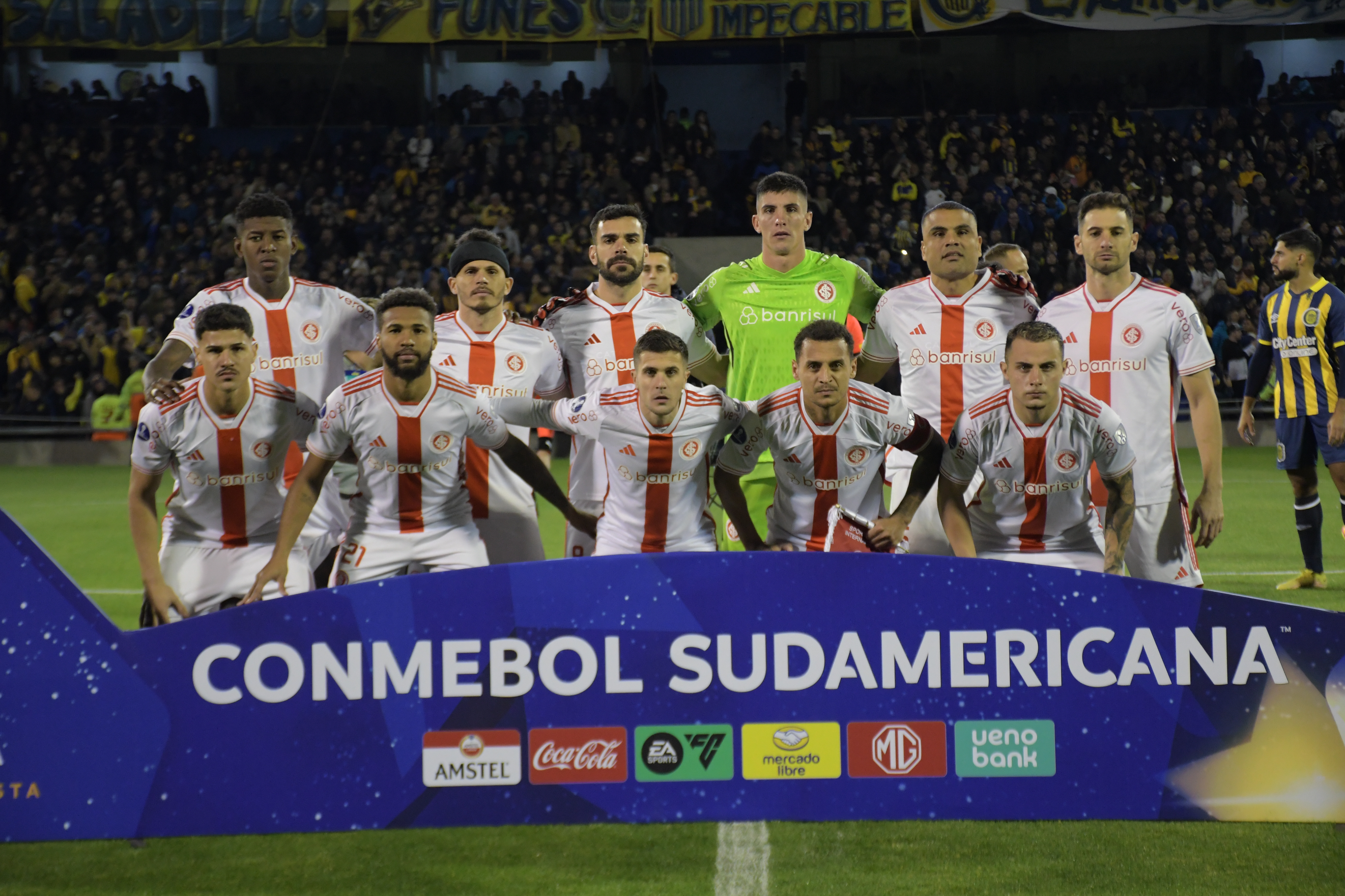 DSC_5006 ROSARIO, ARGENTINA – 16 Julio 2024: Rosario Central enfrenta a Internacional de Brasil por Copa...