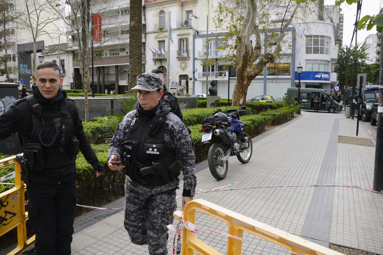 **Rosario, Argentina - 23 de agosto de 2024:** Horas antes de la llegada del presidente Javier Mi...