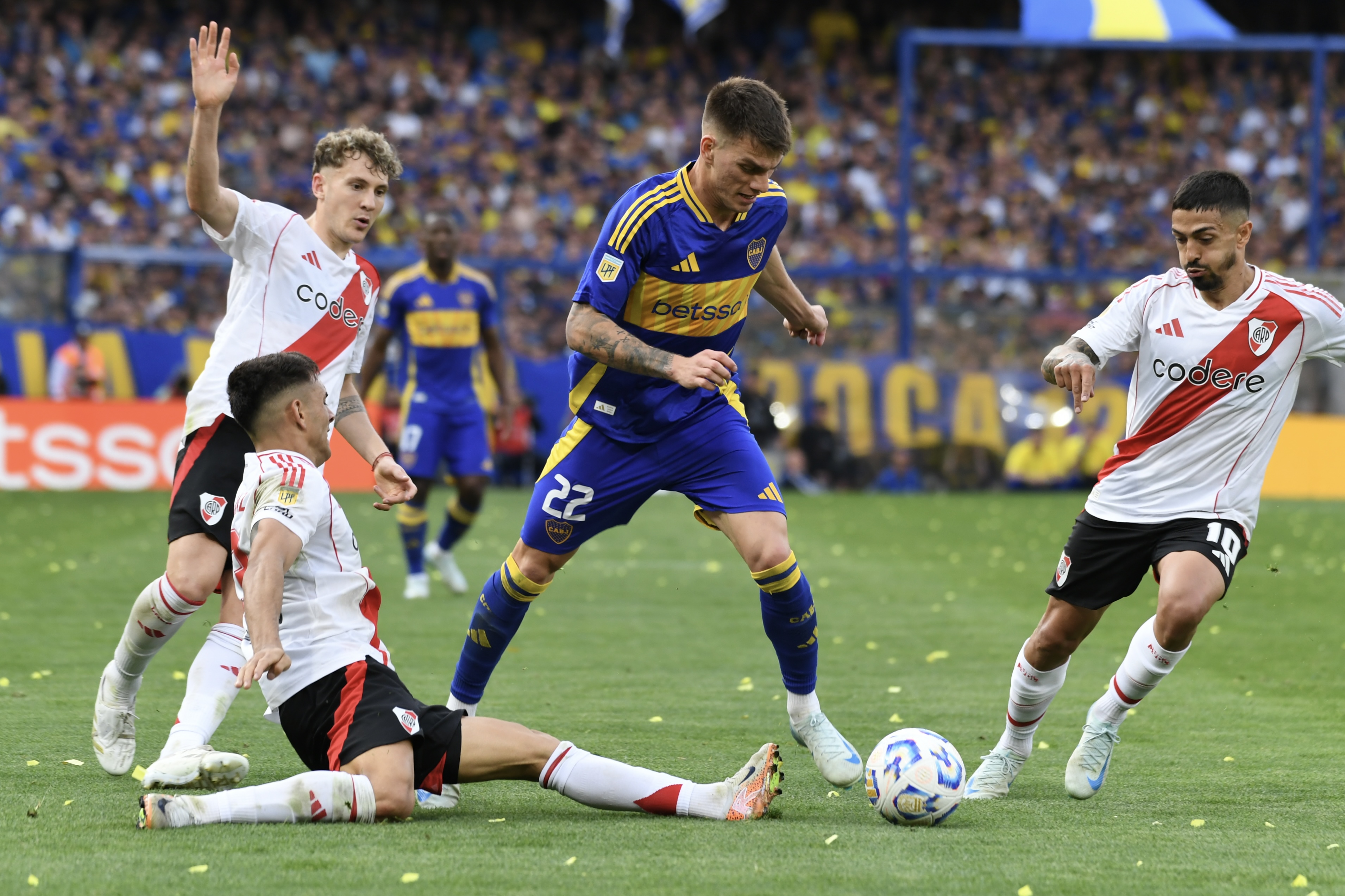 Super clásico Boca River Buenos Aires, Argentina - September 22, 2024: The Superclásico between Boca Juniors and River Pl...