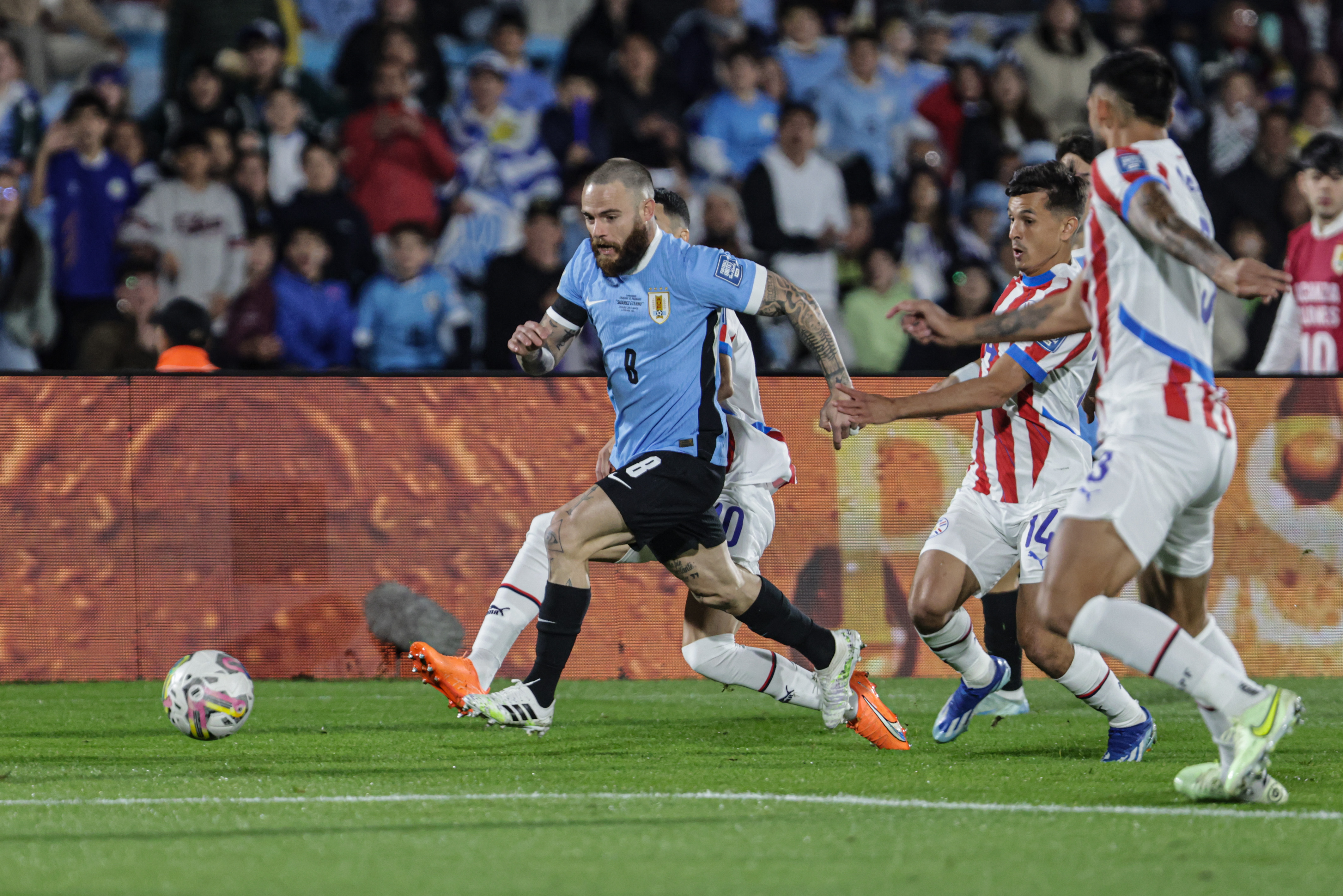 Uruguay vs Paraguay Fecha 7 - Despedida Luis Suarez Montevideo, Uruguay, 06/09/2024
Deportes, Futbol. Eliminatorias, Fecha 7. Nahitan Nández de Uru...