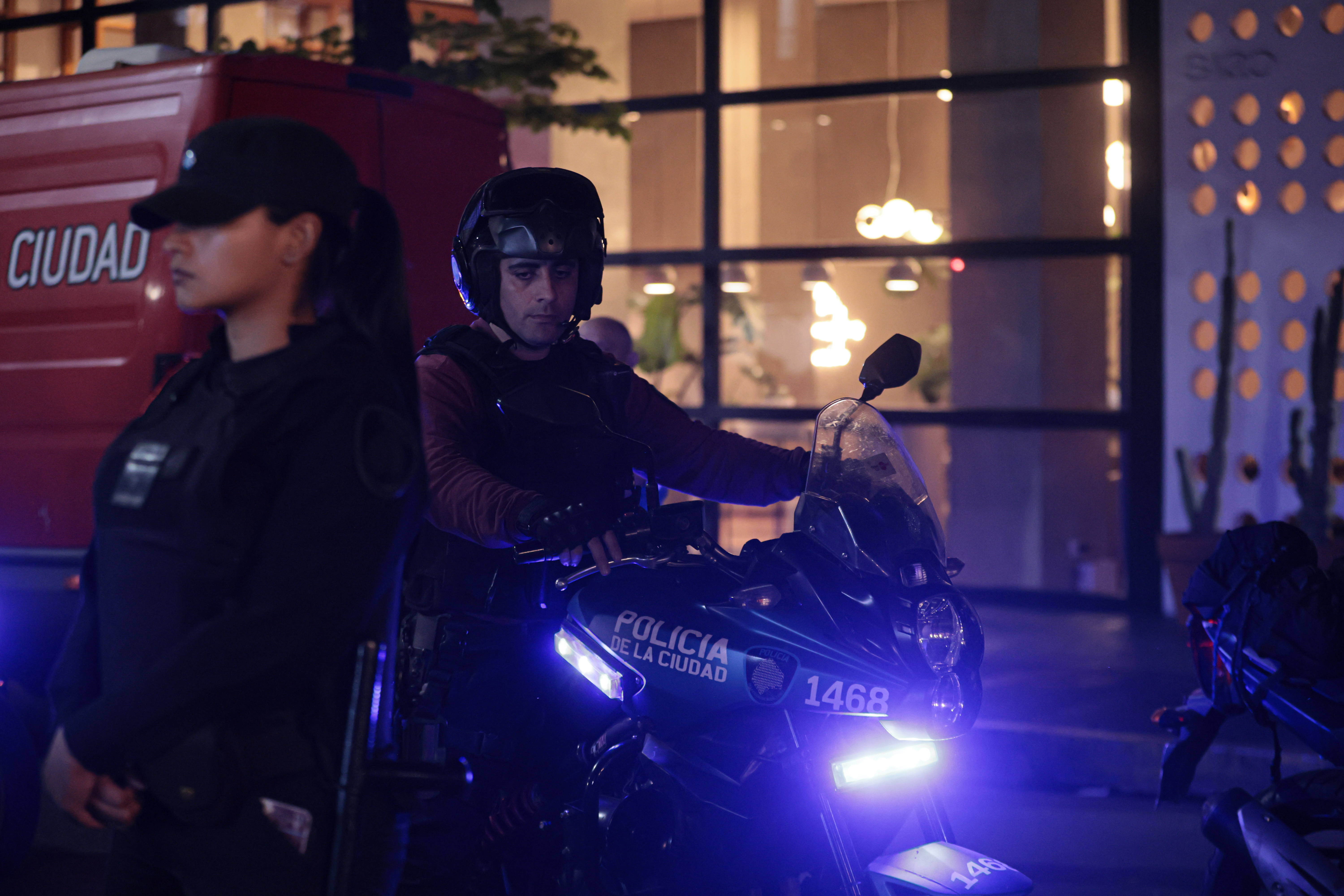 Liam Payne of One Direction Dies in Buenos Aires After Tragic Fall The police guard the scene of the event so that the fans do not approach the hotel. Liam Payne, B...