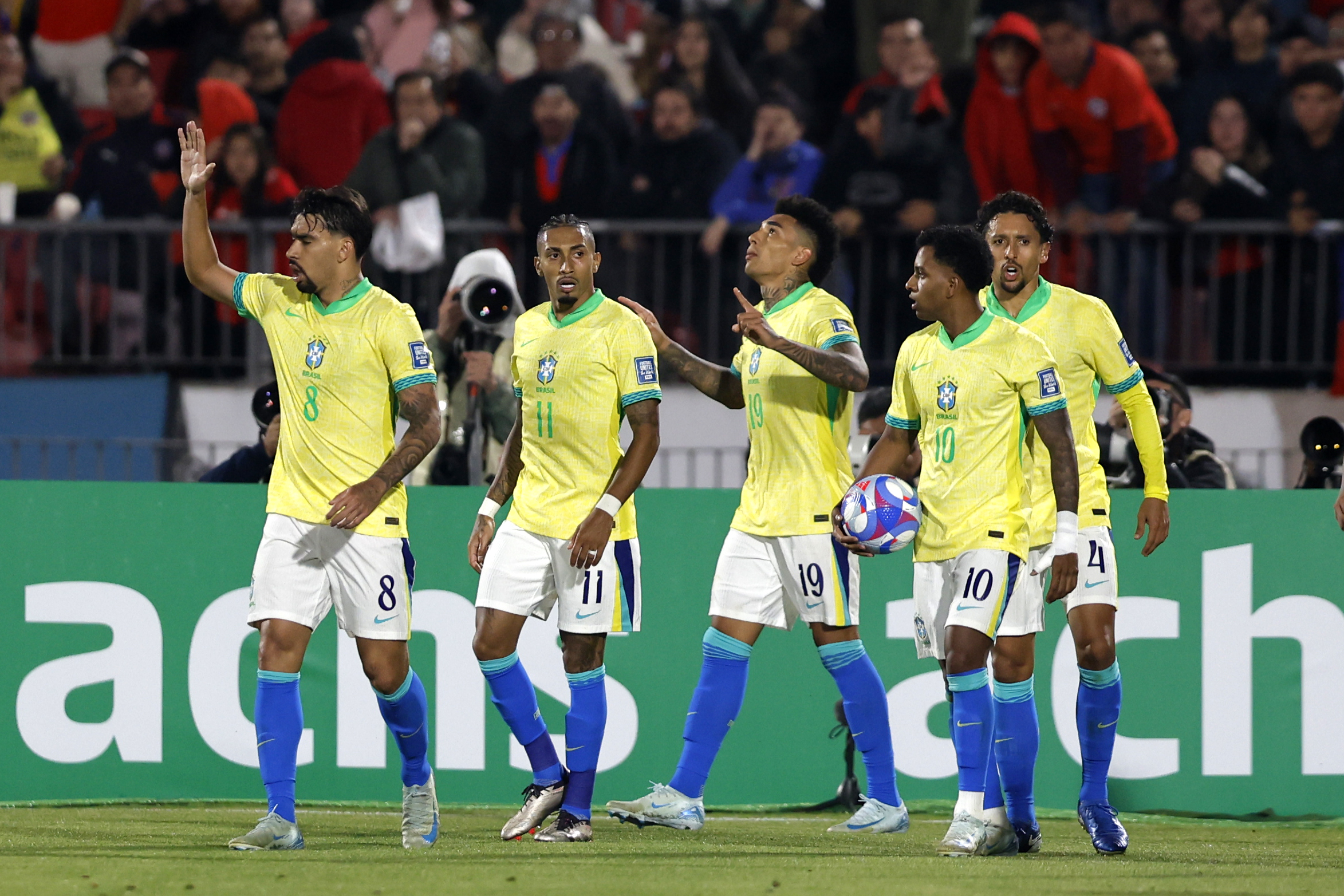 12A6219 Santiago, Chile - oct, 10: Brazil team during the FIFA World Cup 2026 South American Qualifier m...
