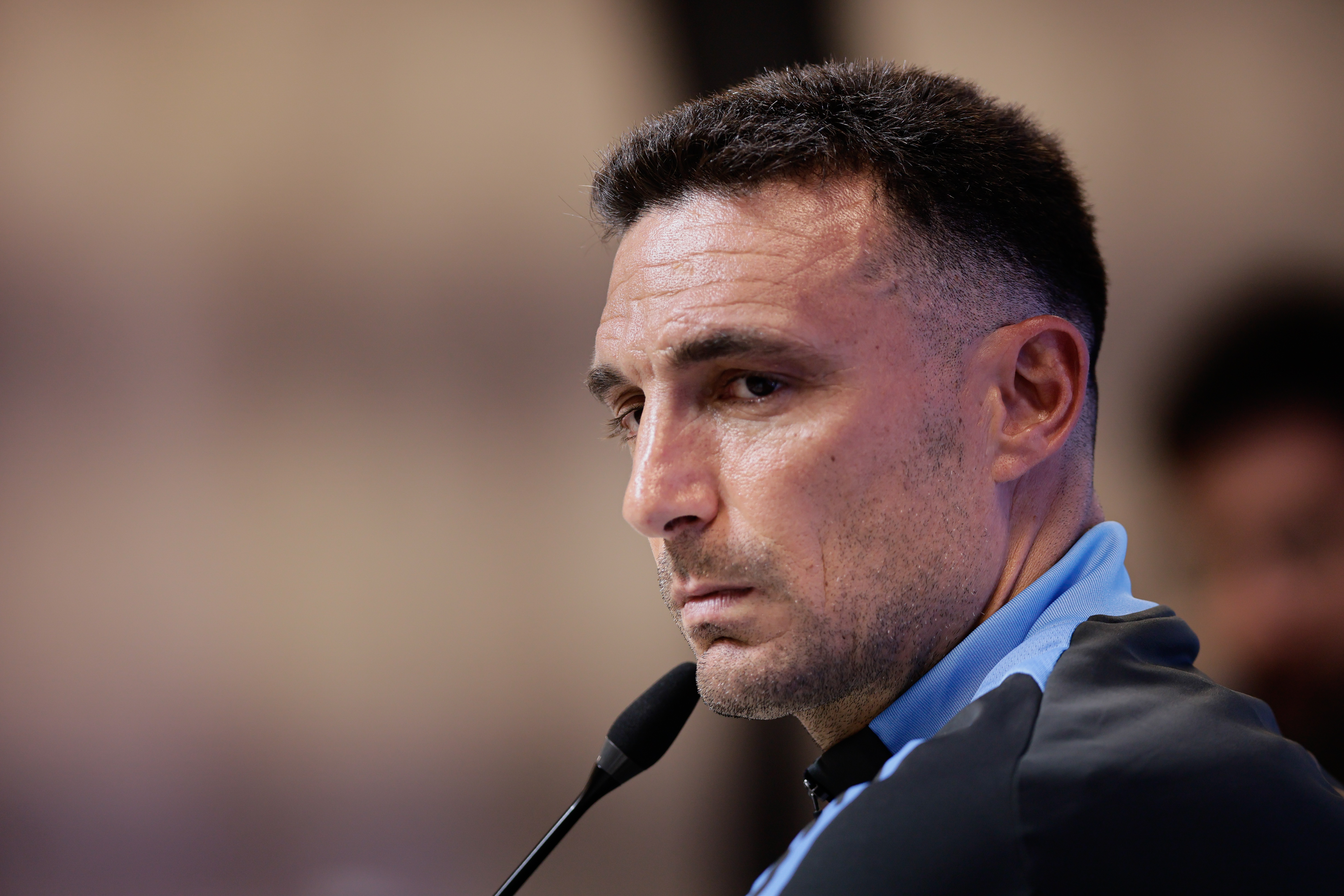 Lionel Scaloni Holds Press Conference Expressing Optimism Despite Recent Setback Against Paraguay Ezeiza, Argentina - November 18, 2024: Argentine national football team coach Lionel Scaloni addr...