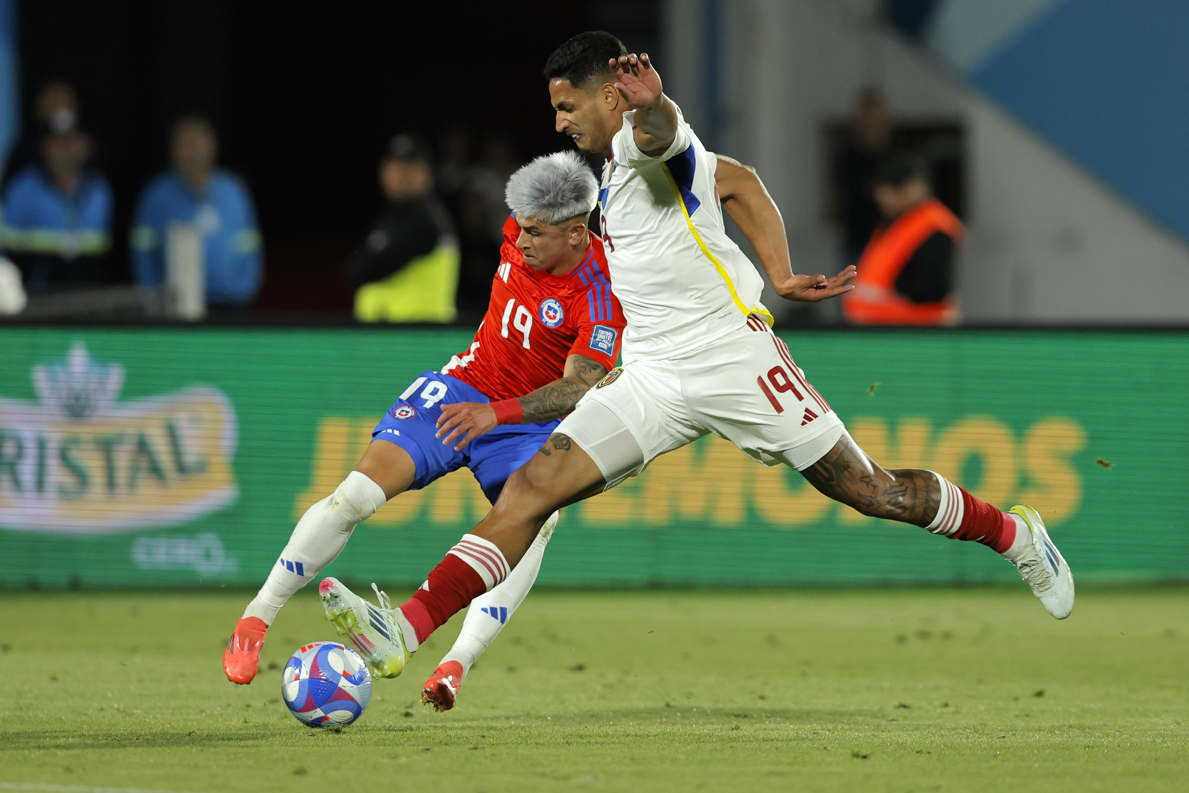 Crucial Victory for Chile as Relegation Threat Looms in World Cup Qualifiers Santiago, Chile - November 19, 2024: Chile secured a vital 4-2 victory over Venezuela, providing ...