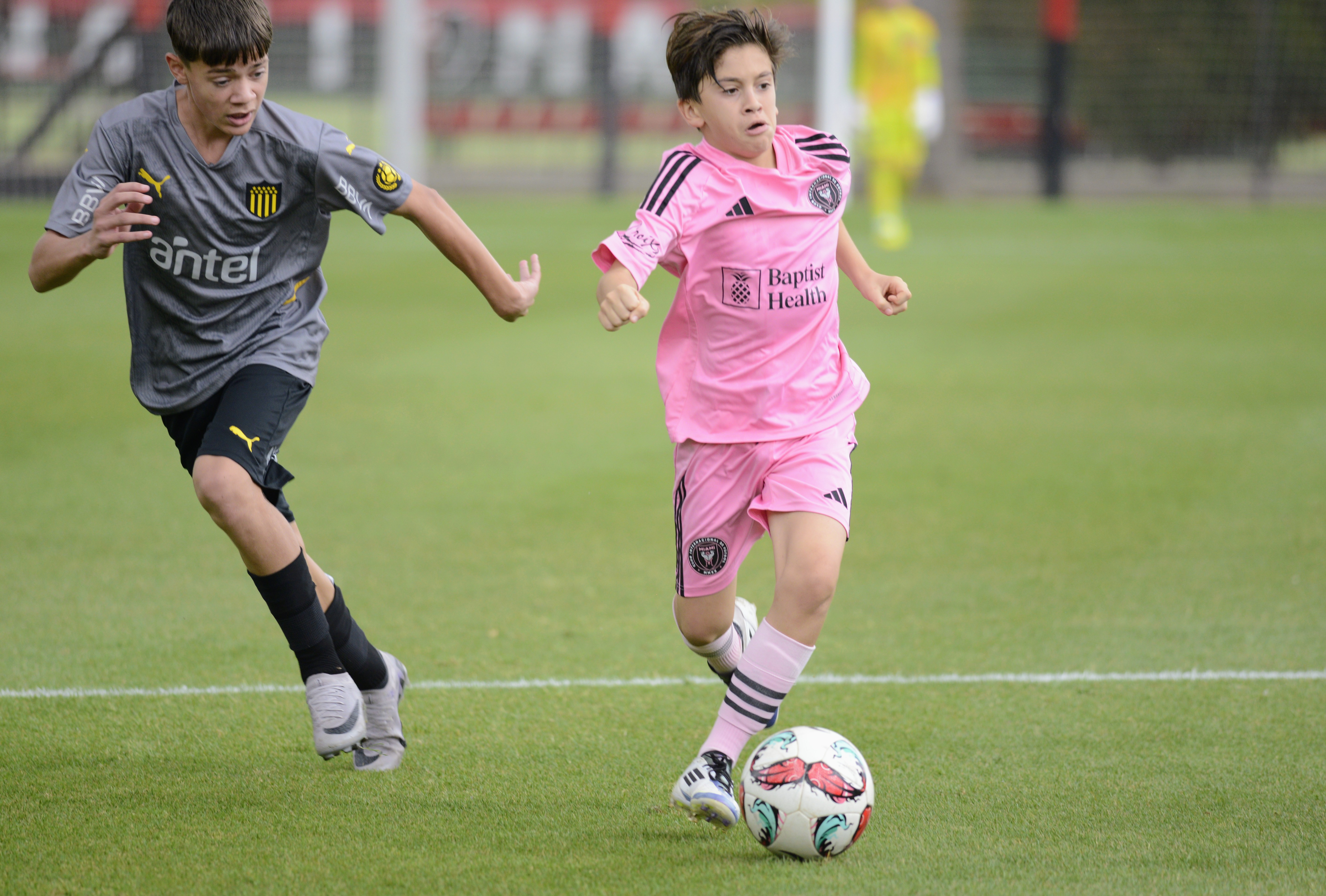 Antonella Rocuzzo companies Thiago Messi Rosario, Argentina - November 27, 2024: Inter Miami, featuring Thiago Messi, Lionel Messi’s eld...