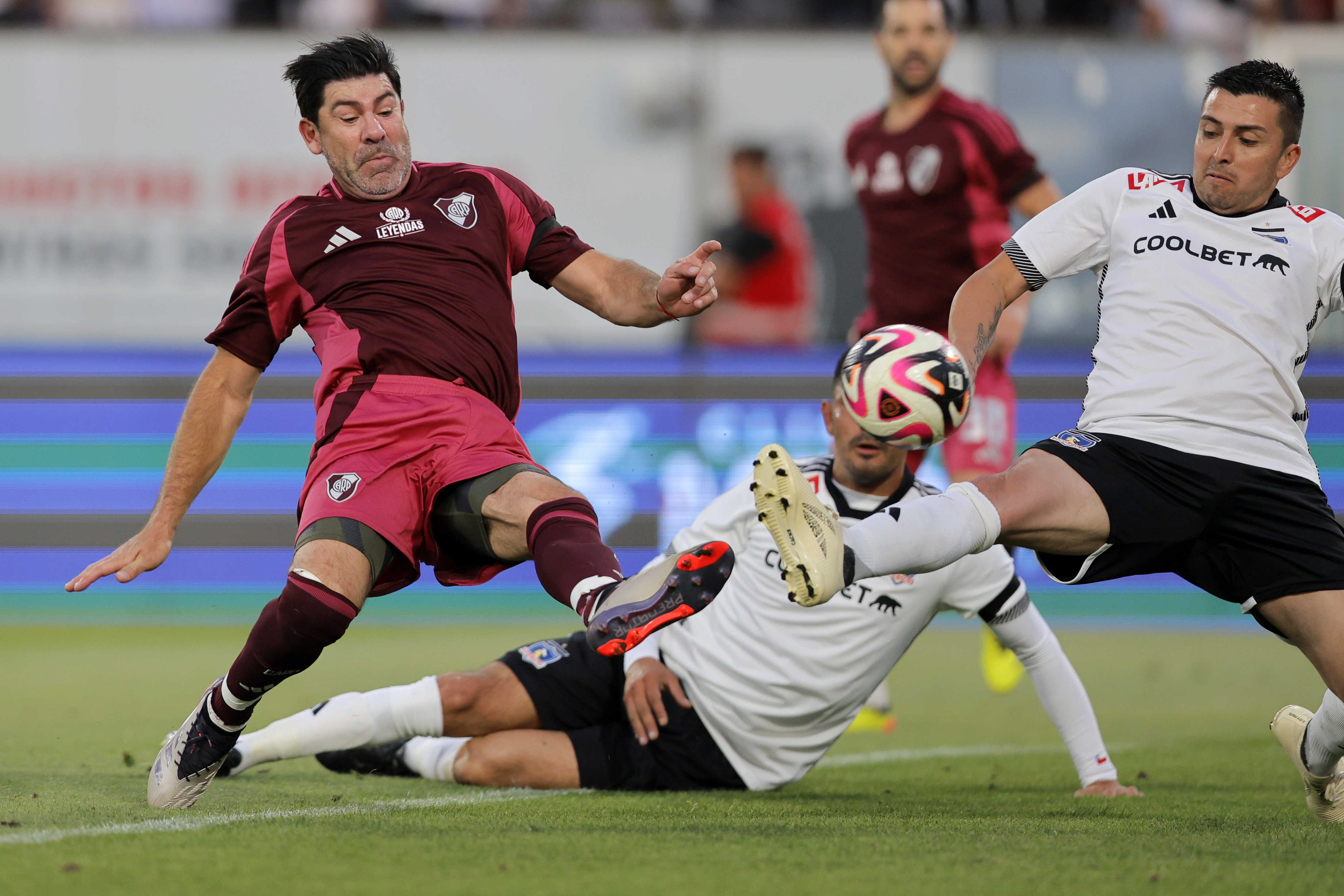 Monumental Showdown Brings Together Historic Stars from Colo Colo and River Plate Santiago, Chile - December 7, 2024: The "Duelo de las Estrellas" between Colo Colo and River Plat...