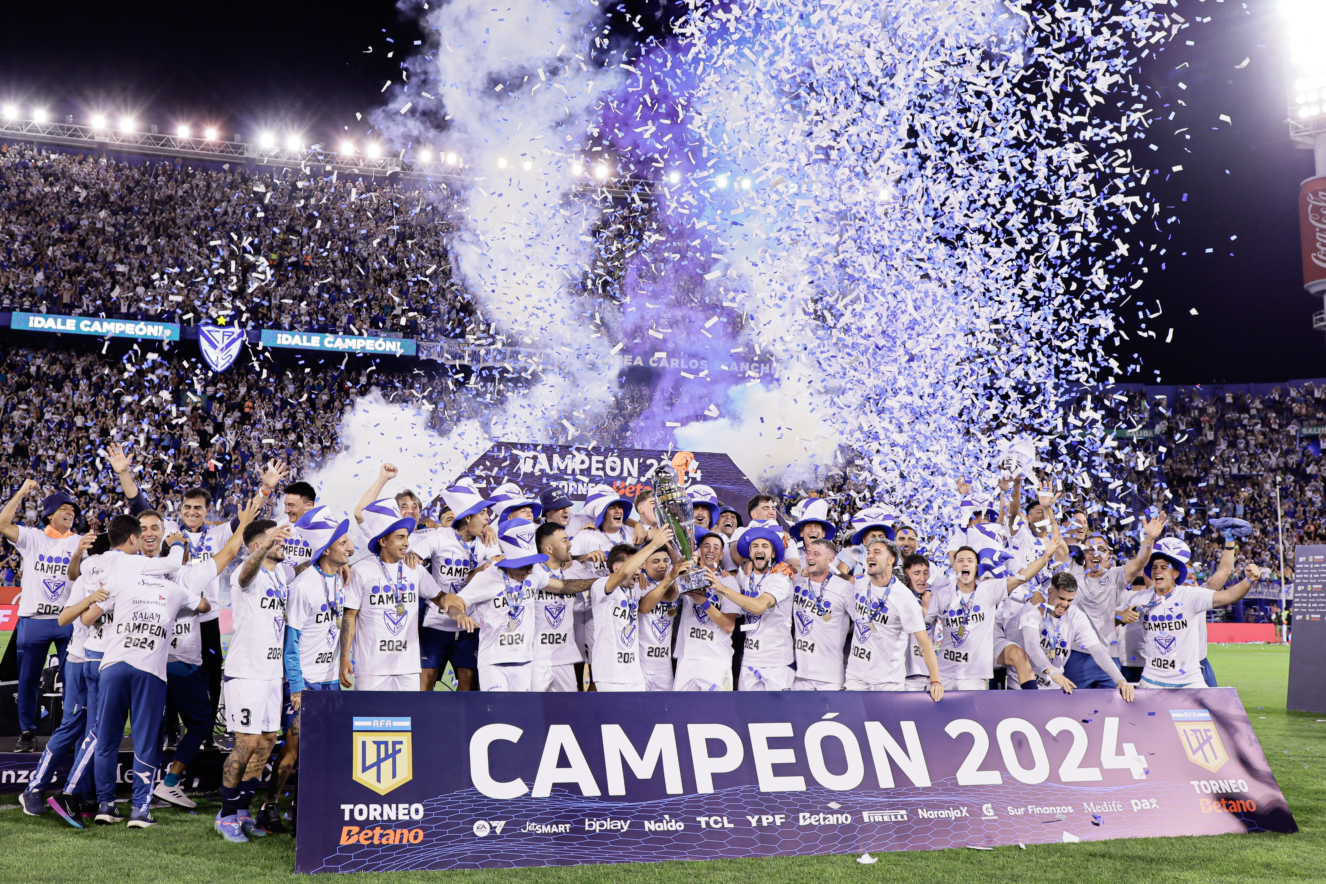 Vélez Clinches Victory Over Huracán in Thrilling Final Buenos Aires, Argentina - December 15, 2024: Vélez Sarsfield triumphed over Huracán to win the ...