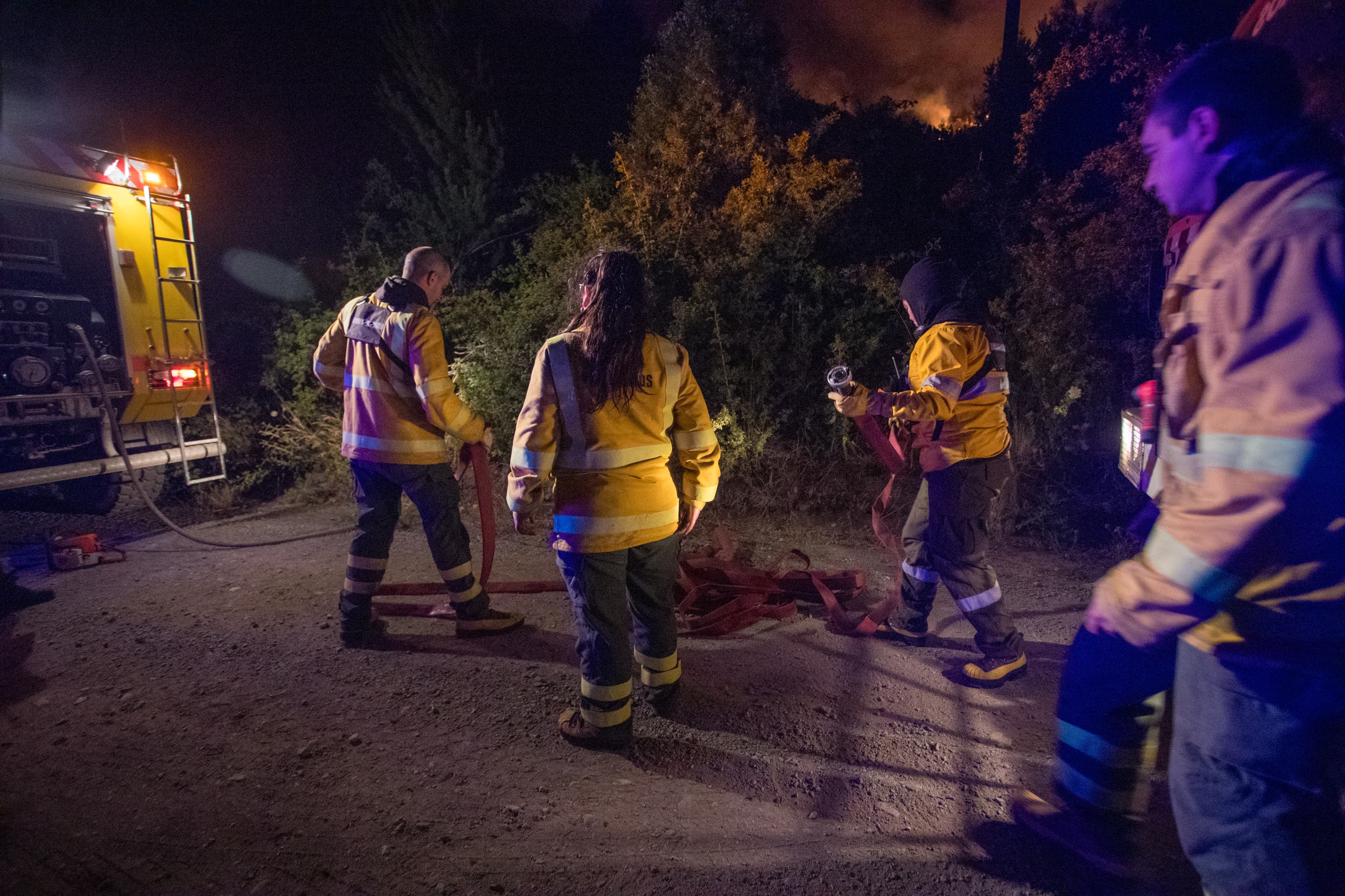 Over 2000 Hectares Consumed in Epuyén Forest Fire Epuyén, Argentina - January 16, 2025: Firefighters in Epuyén worked tirelessly until past 9 PM ...