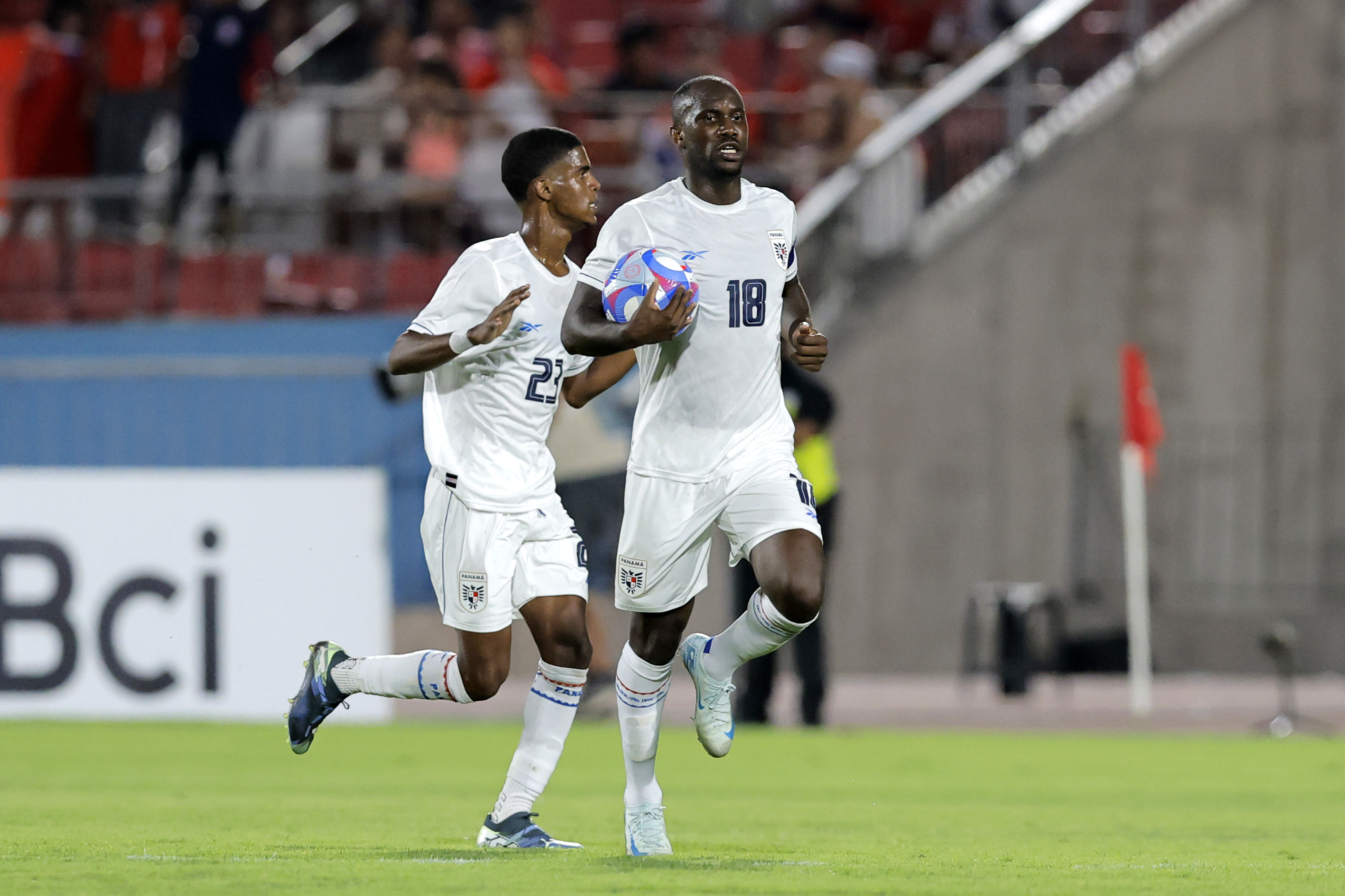 La Roja Secures Dominant Victory Ahead of FIFA Date Santiago, Chile - February 8, 2025: Cecilio Waterman after scores 1-3. The Chilean national footb...