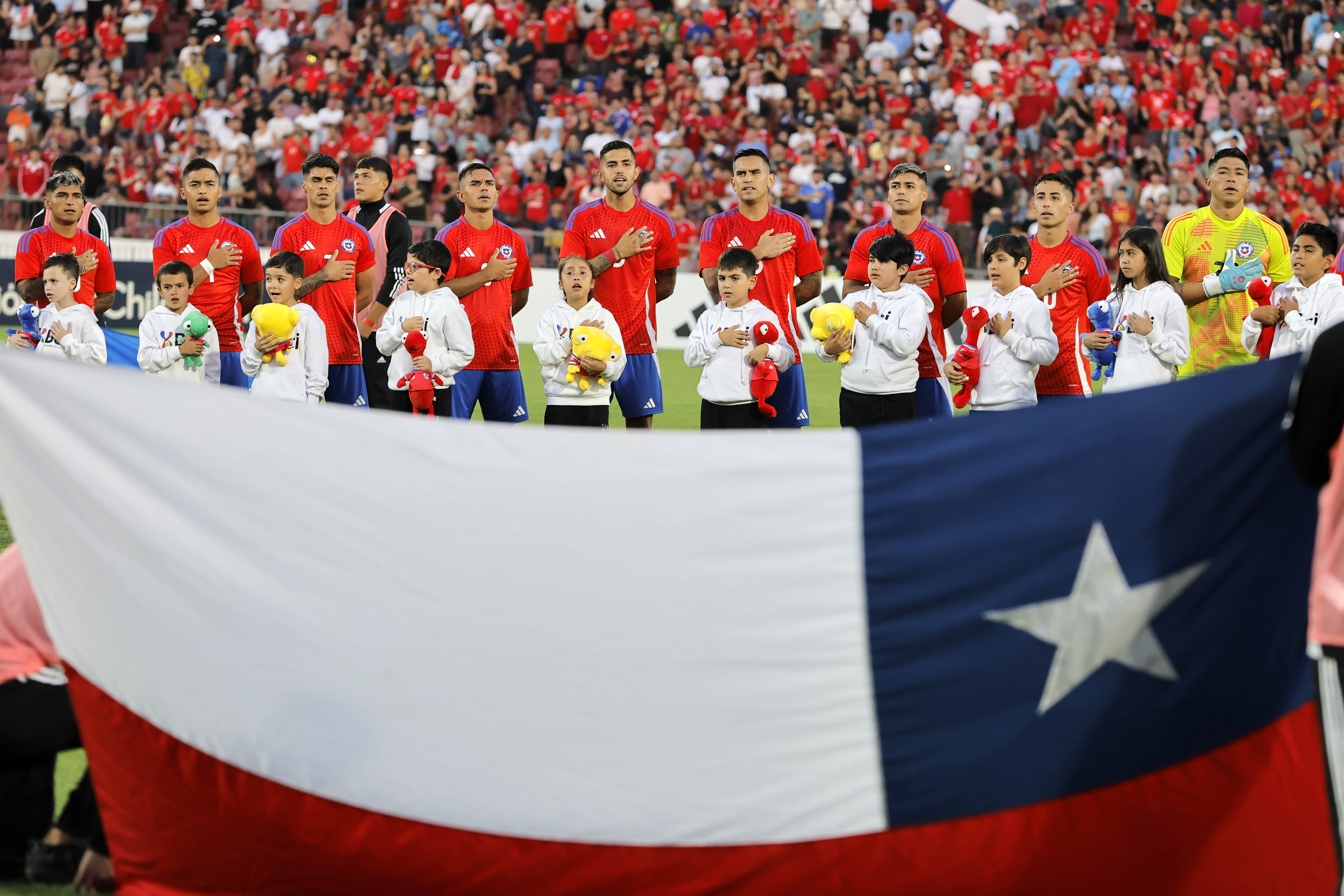 La Roja Secures Dominant Victory Ahead of FIFA Date Santiago, Chile - February 8, 2025: Chilean team formation. The Chilean national football team, k...
