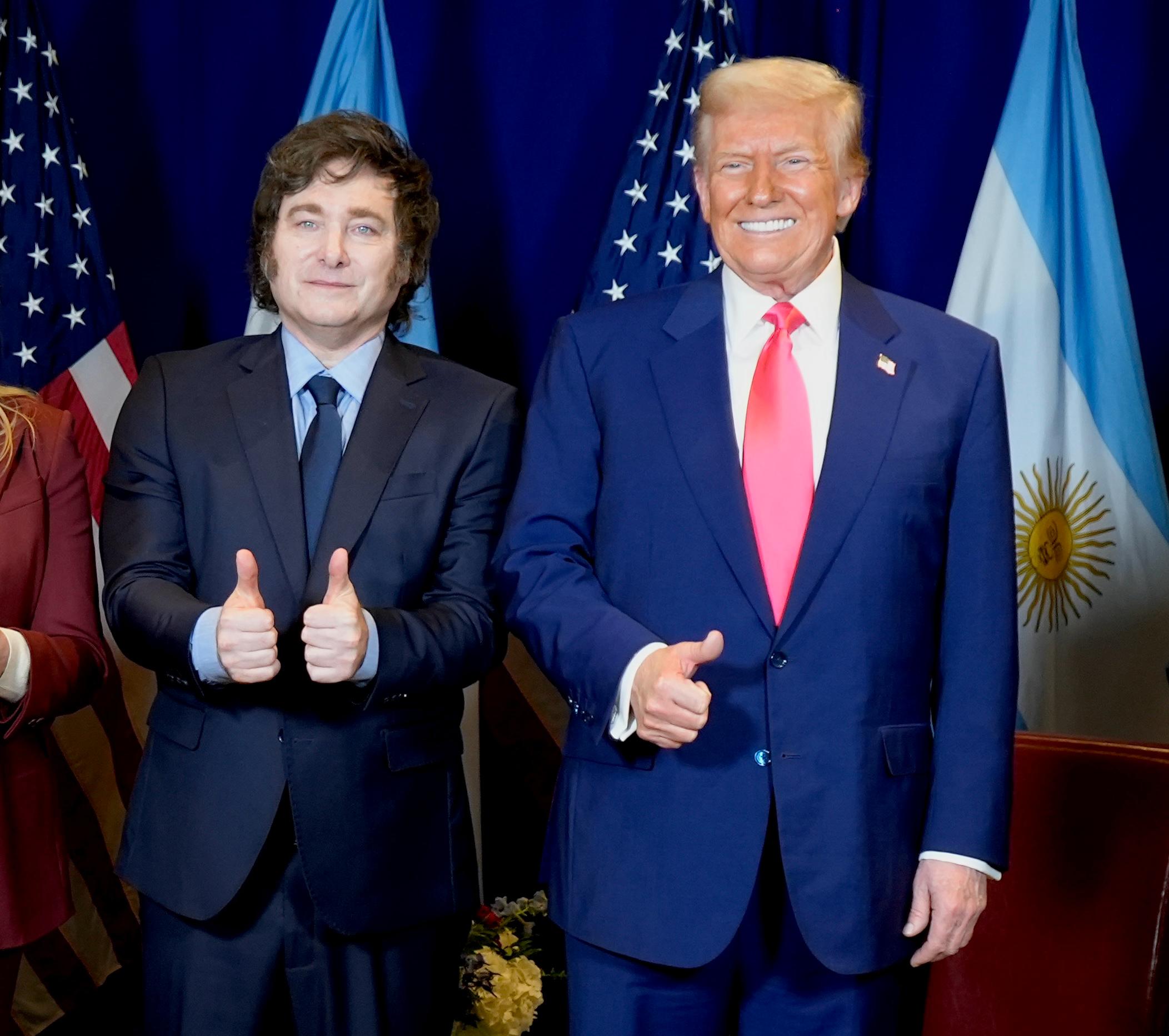 Trump Praises Milei and Invites Him to the White House Amid Argentine President’s Legal Troubles Washington, D.C., USA – February 22, 2025: Argentine President Javier Milei met with former U.S...