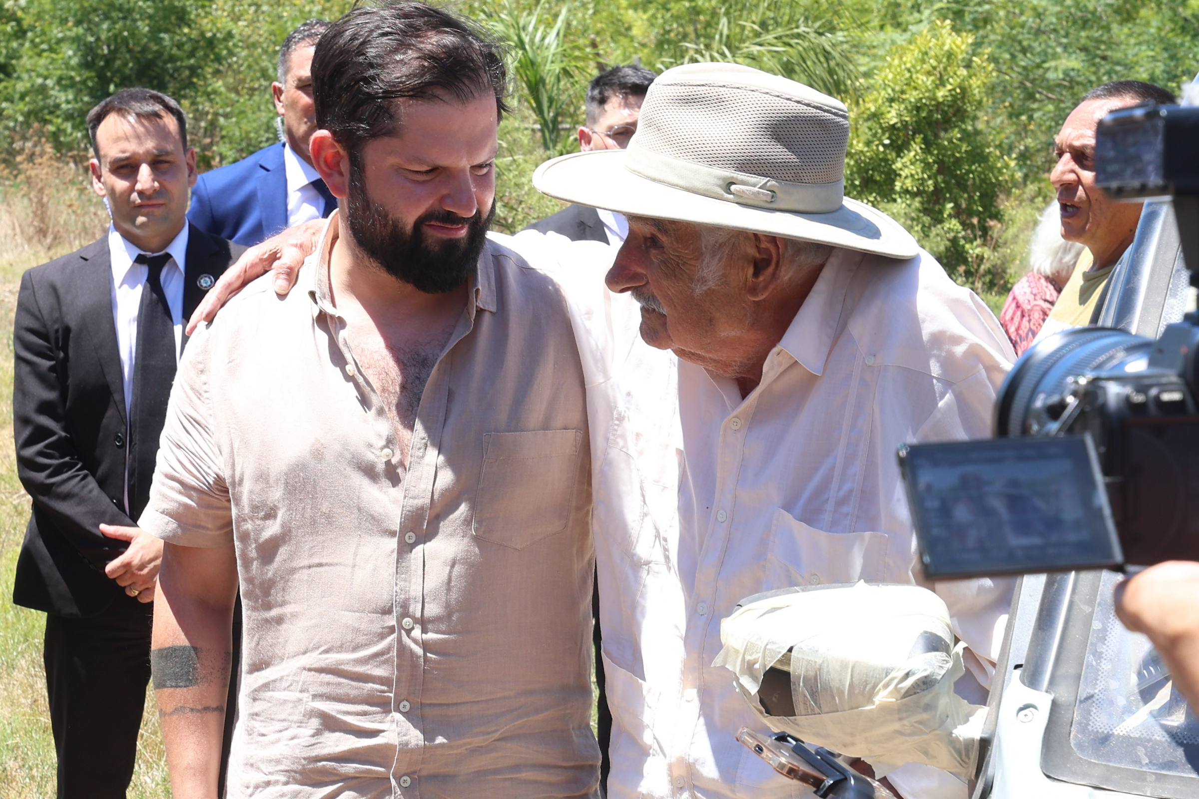 Gabriel Boric visita a José Mujica Montevideo, Uruguay, 3.02.2025
Política. El presidente Chileno Gabriel Boric visita al ex mandat...