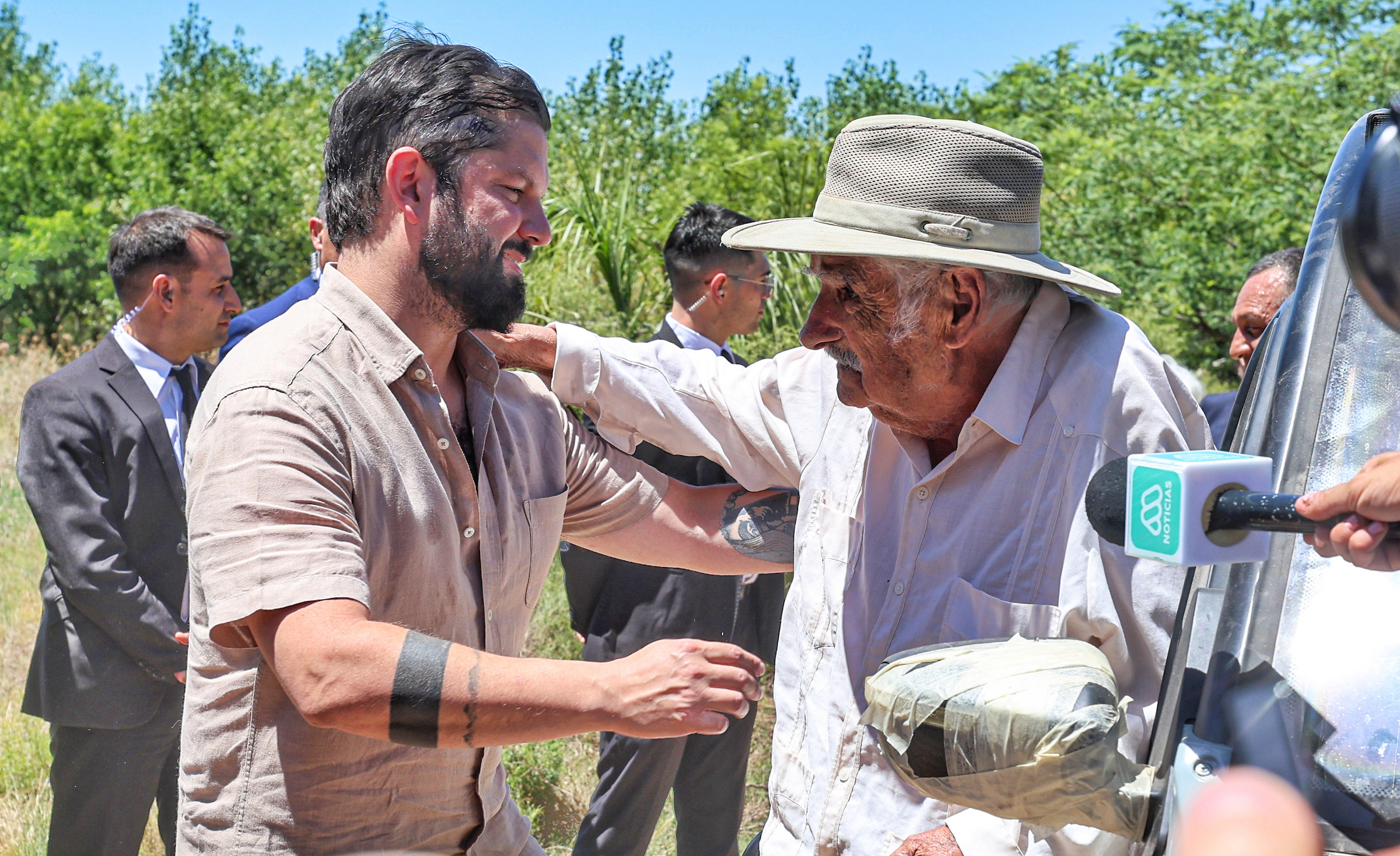 Gabriel Boric visita a José Mujica Montevideo, Uruguay, 3.02.2025
Política. El presidente Chileno Gabriel Boric visita al ex mandat...