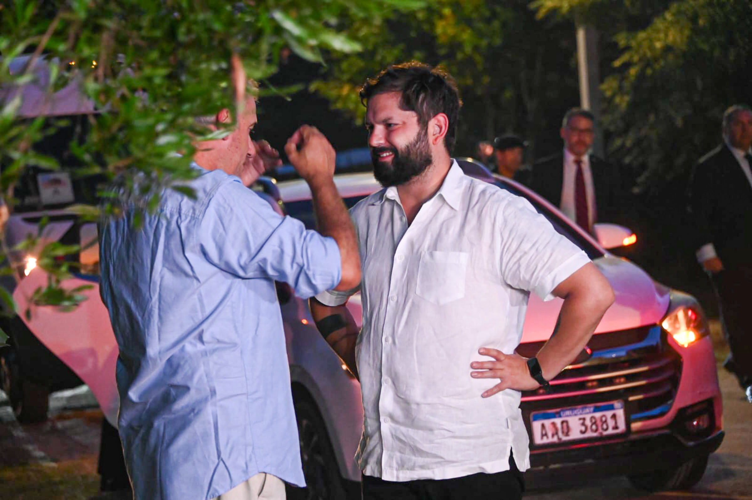 Orsi recibe a Boric en su casa de Salinas Canelones, Uruguay, 3.02.2025
Política. El presidente electo Yamandú Orsi recibe en su casa al ...