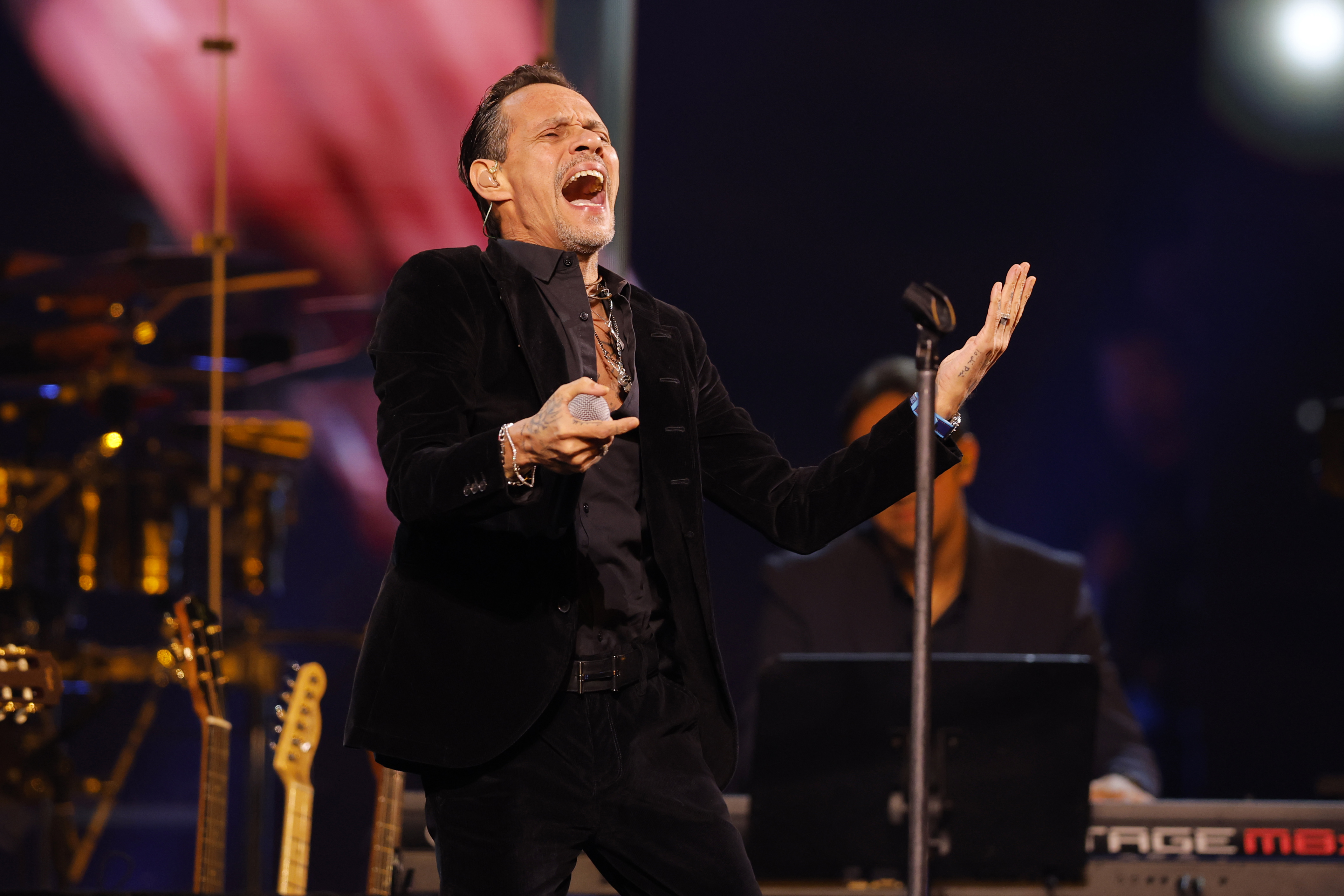 The Salsa Icon Delivers an Unforgettable Performance, Captivating the Audience with His Greatest Hits Viña del Mar, Chile – February 23, 2025: Marc Anthony set the stage on fire as the first major...