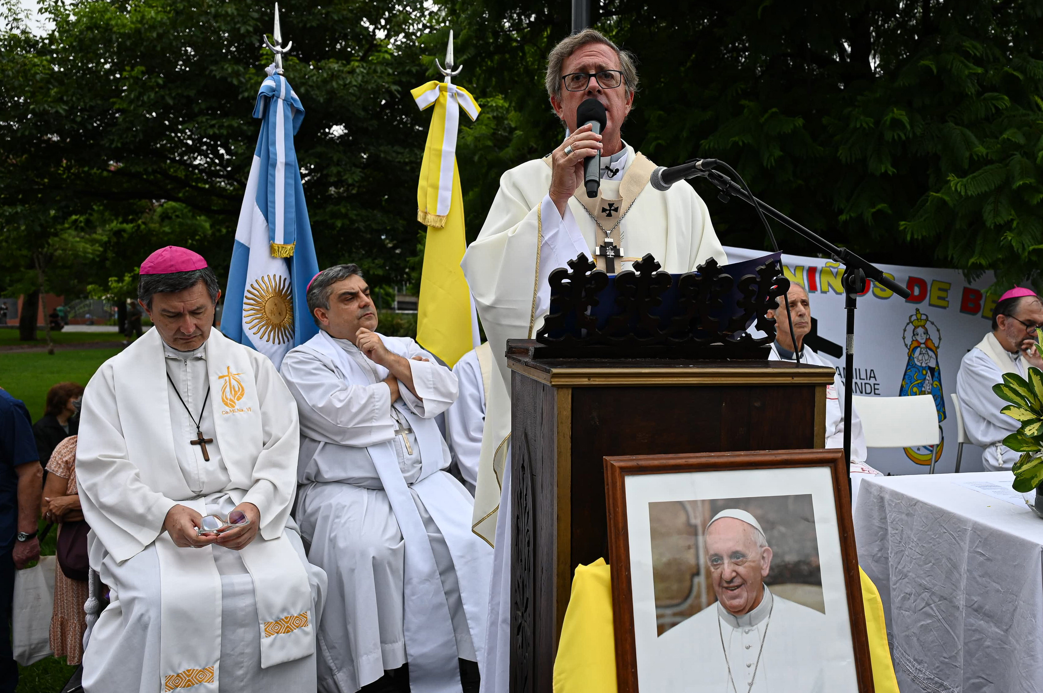 Archbishop Jorge García Cuerva Leads Public Prayer in Plaza Constitución for Pope’s Recovery Buenos Aires, Argentina – February 2025: Archbishop Jorge García Cuerva has called for a speci...