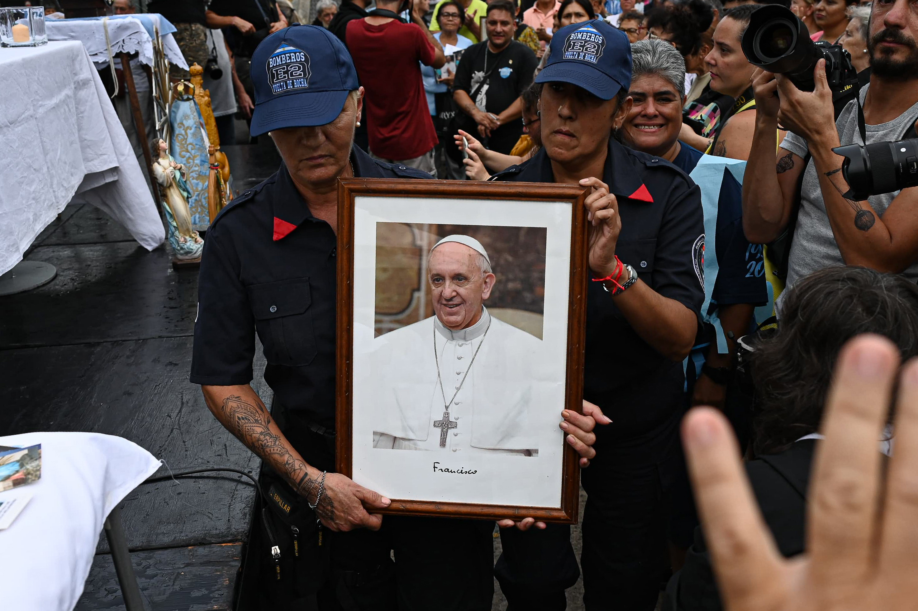 Archbishop Jorge García Cuerva Leads Public Prayer in Plaza Constitución for Pope’s Recovery Buenos Aires, Argentina – February 2025: Archbishop Jorge García Cuerva has called for a speci...