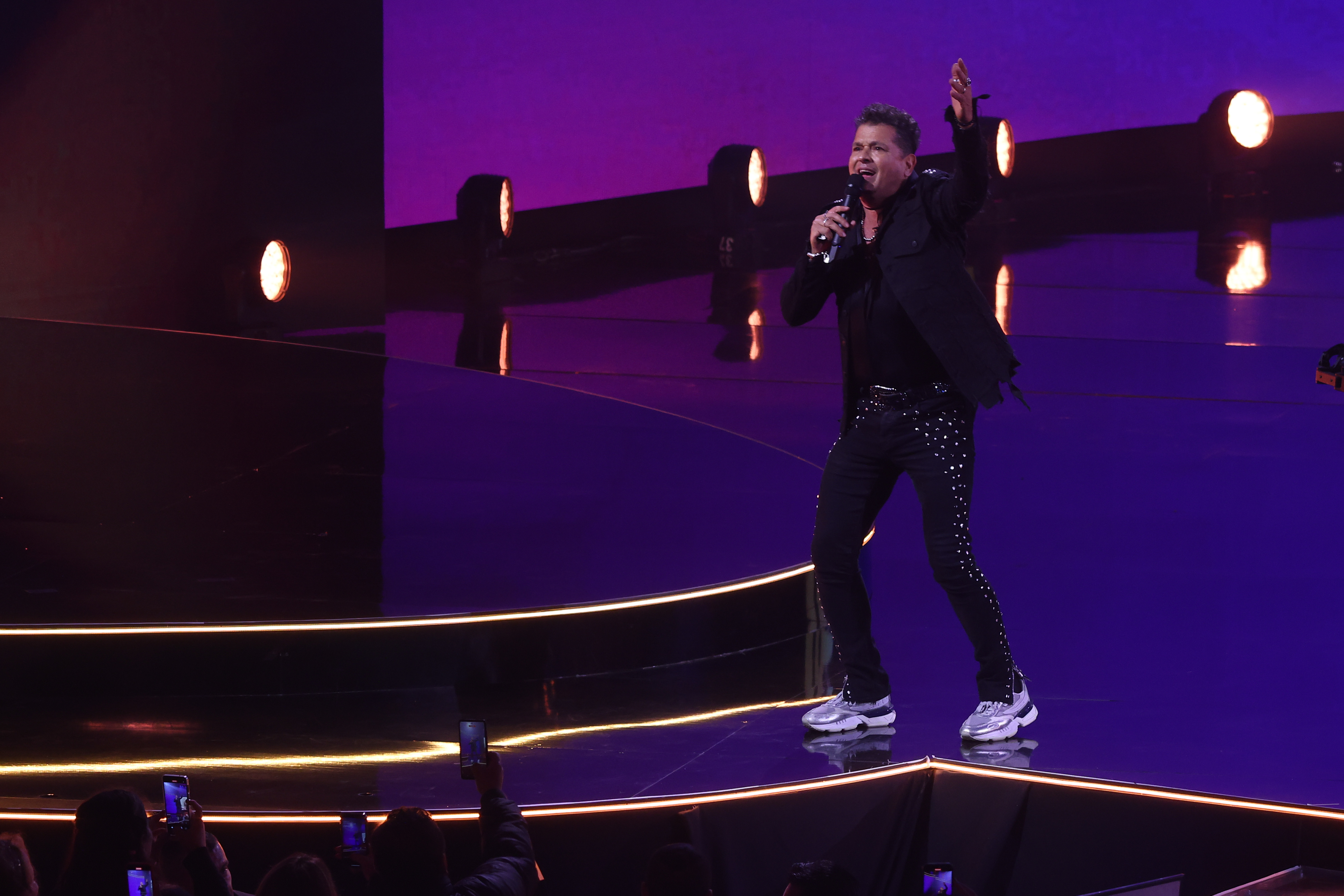 Colombian Stars Deliver a Spectacular Performance at Quinta Vergara Viña del Mar, Chile – February 26, 2025: Colombian artists Carlos Vives and Sebastián Yatra c...