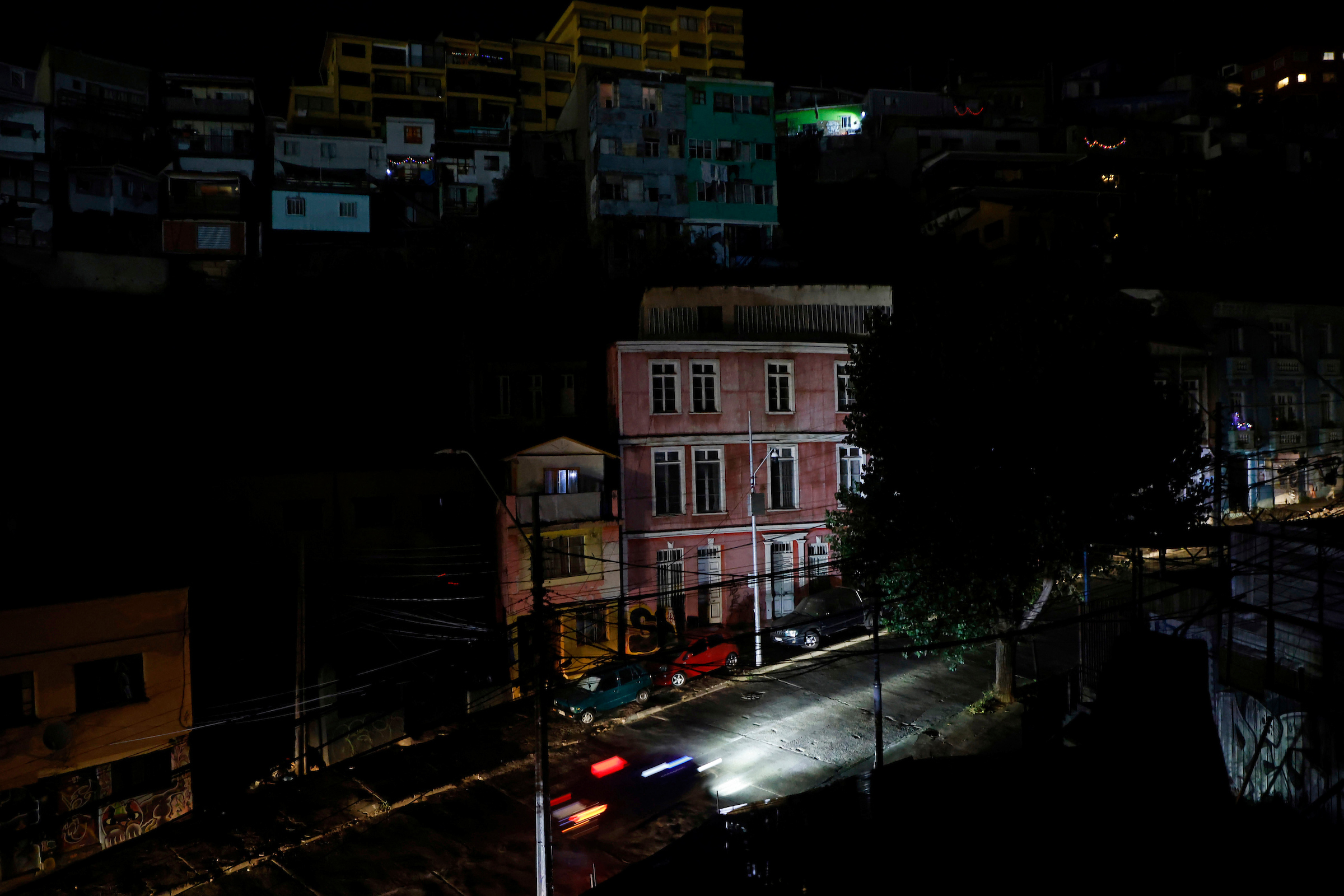 Corte de Luz masivo en Chile Valparaiso, 25 de febrero 2025
Corte de luz afecta a la region de Valparaiso
Foto: Sebastian Cist...
