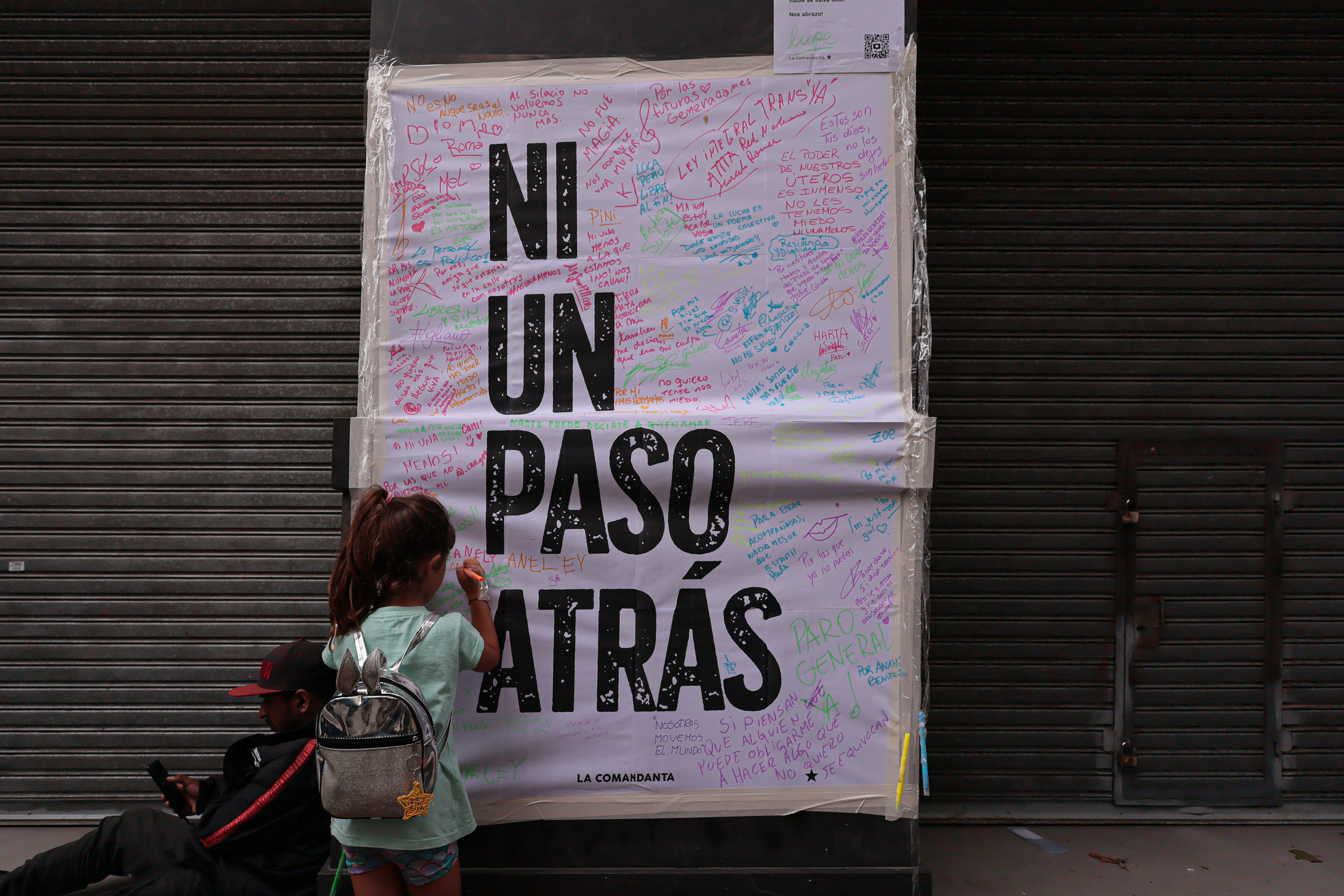 IMG_7195 Buenos Aires, Argentina - March 8, 2025: Artistic expressions in the 8-M march. Thousands of peop...
