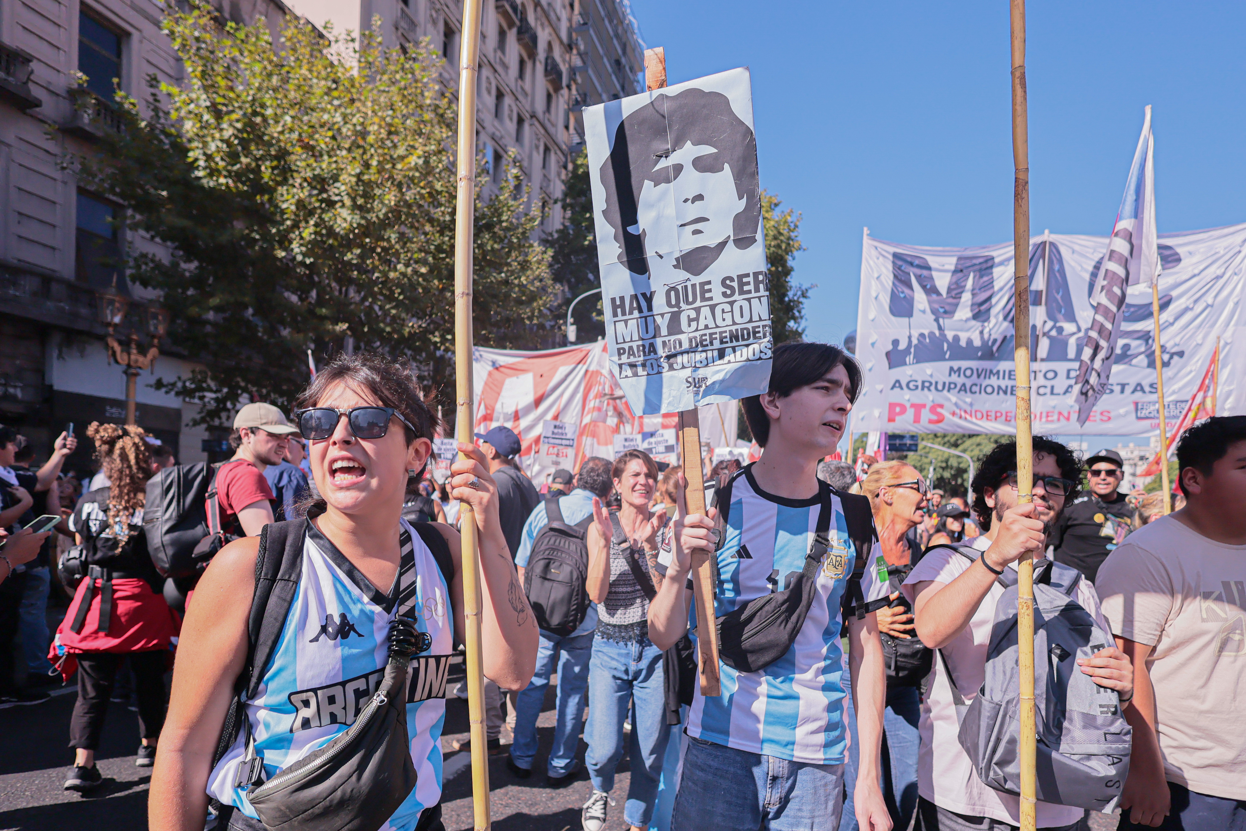 Pensioners, Unions, Students, and Football Fans Unite in Protest as Congress Debates Social Security and IMF Deal Buenos Aires, Argentina – March 19, 2025: Thousands of retirees march once again to Plaza del C...