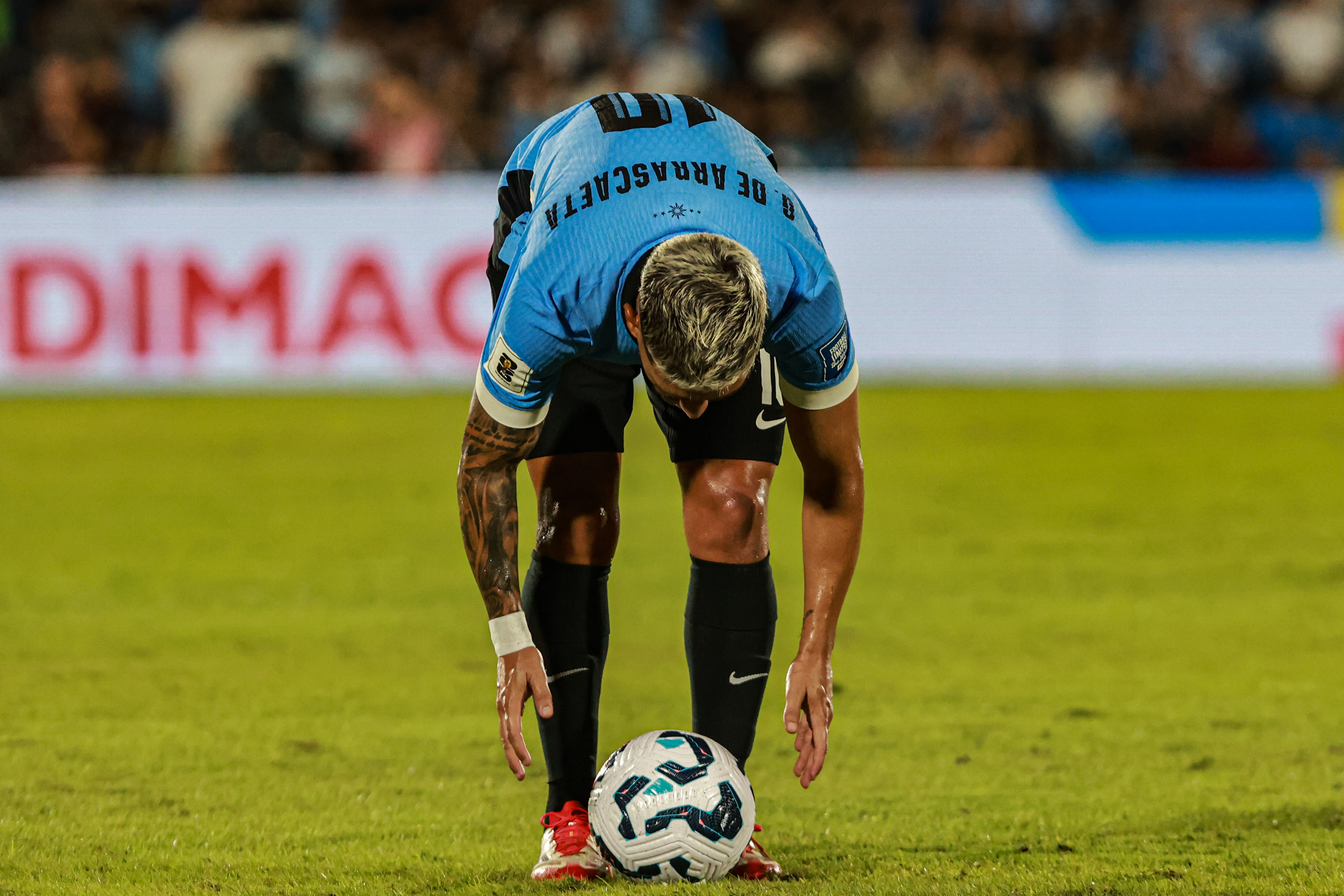 South American Rivals Face Off at Estadio Centenario for Matchday 13 Montevideo, Uruguay – March 21, 2025: Giorgian de Arrascaeta. Uruguay and Argentina face off a...