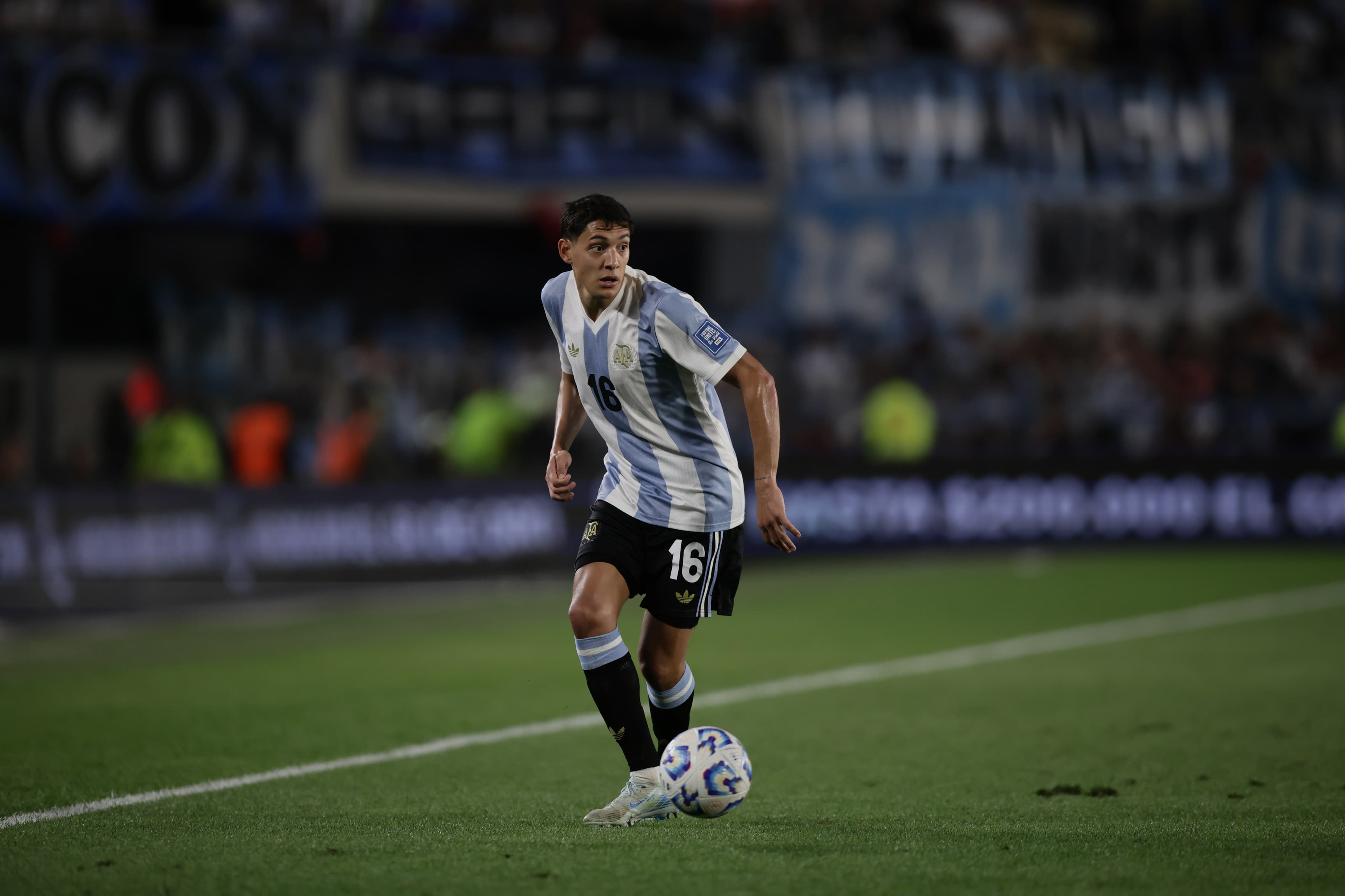 Buenos Aires, Argentina – March 25, 2025: Nahuel Molina passes the ball during the 2nd time of ...