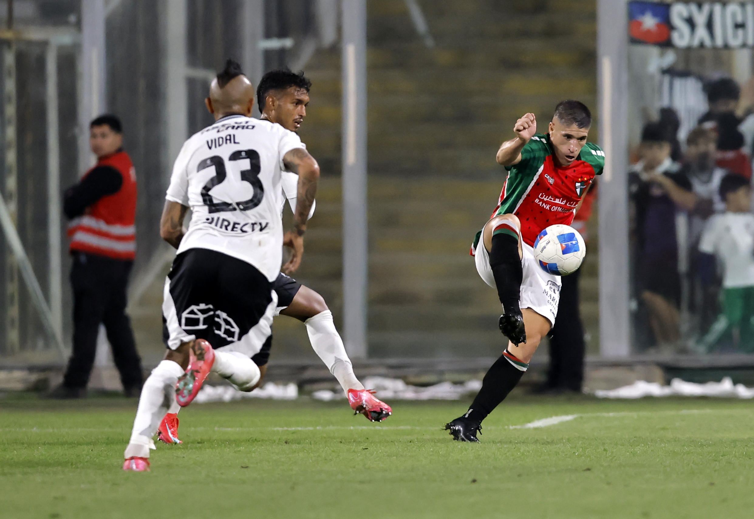 Colo Colo y Palestino reparten puntos en el Campeonato Nacional antes del estreno en la Copa Libertadores SANTIAGO, CHILE - 27 DE MARZO DE 2025: Colo Colo y Palestino igualaron 1-1 en el Estadio Monument...
