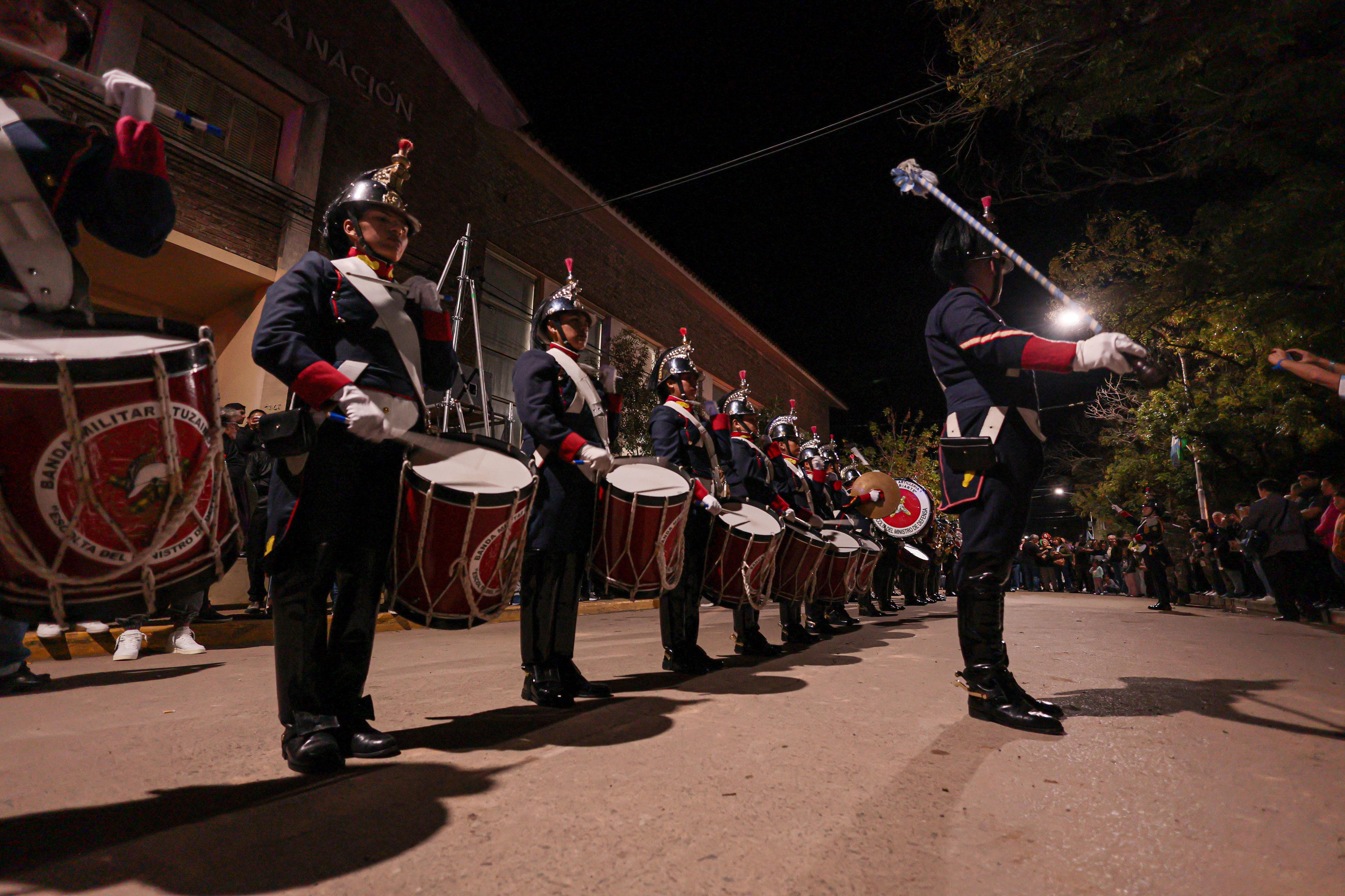 veteranos-malvinas793 Argentinian war veterans hold vigil for fallen soldiers of Malvinas War
BUENOS AIRES, ARGENTINA -...