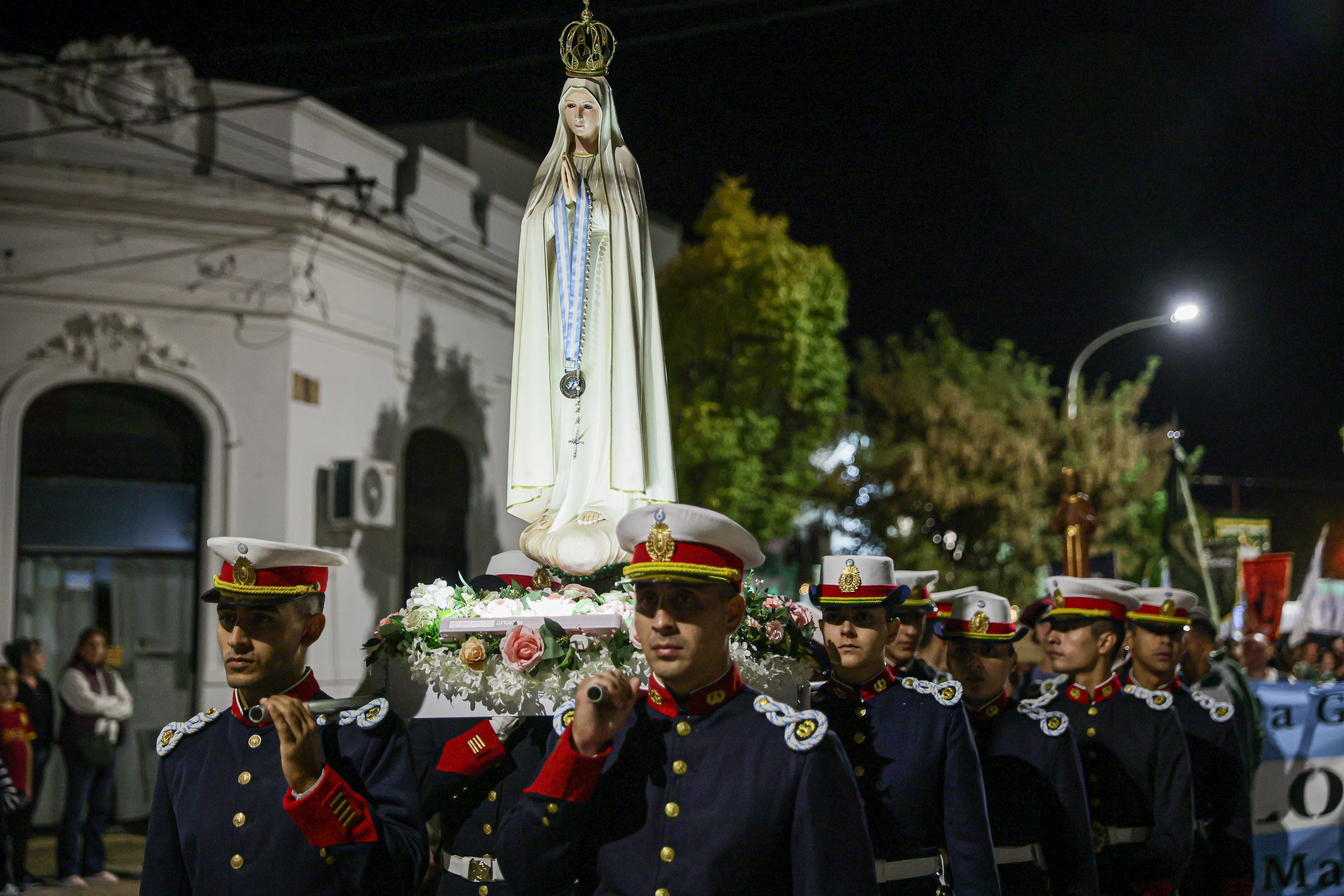 veteranos-malvinas779 Argentinian war veterans hold vigil for fallen soldiers of Malvinas War
BUENOS AIRES, ARGENTINA -...