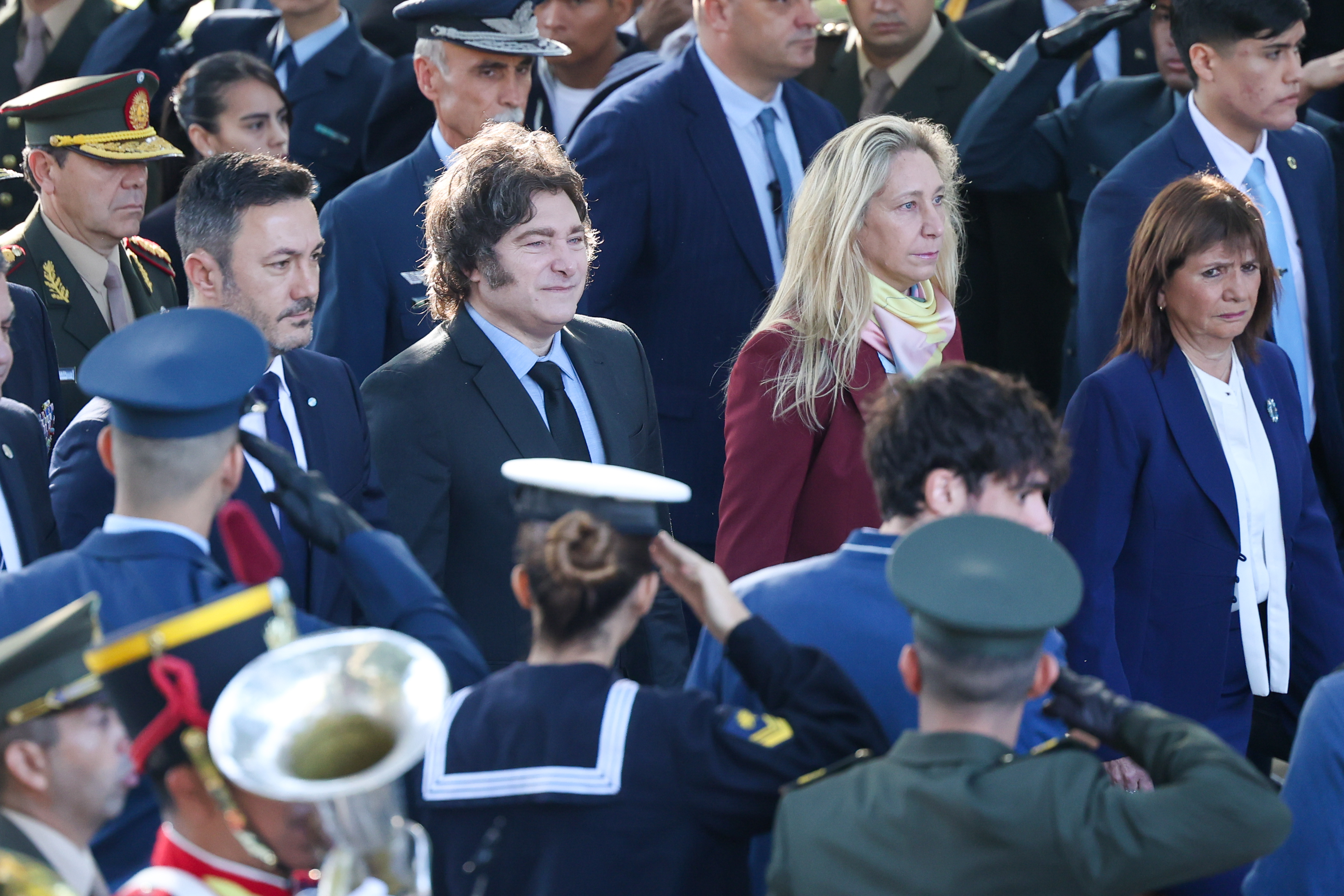 Milei homenajea a los caídos en Malvinas y cambia el enfoque sobre la soberanía en su discurso BUENOS AIRES, ARGENTINA - 02 DE ABRIL DE 2025: El presidente Javier Milei encabezó el acto centr...