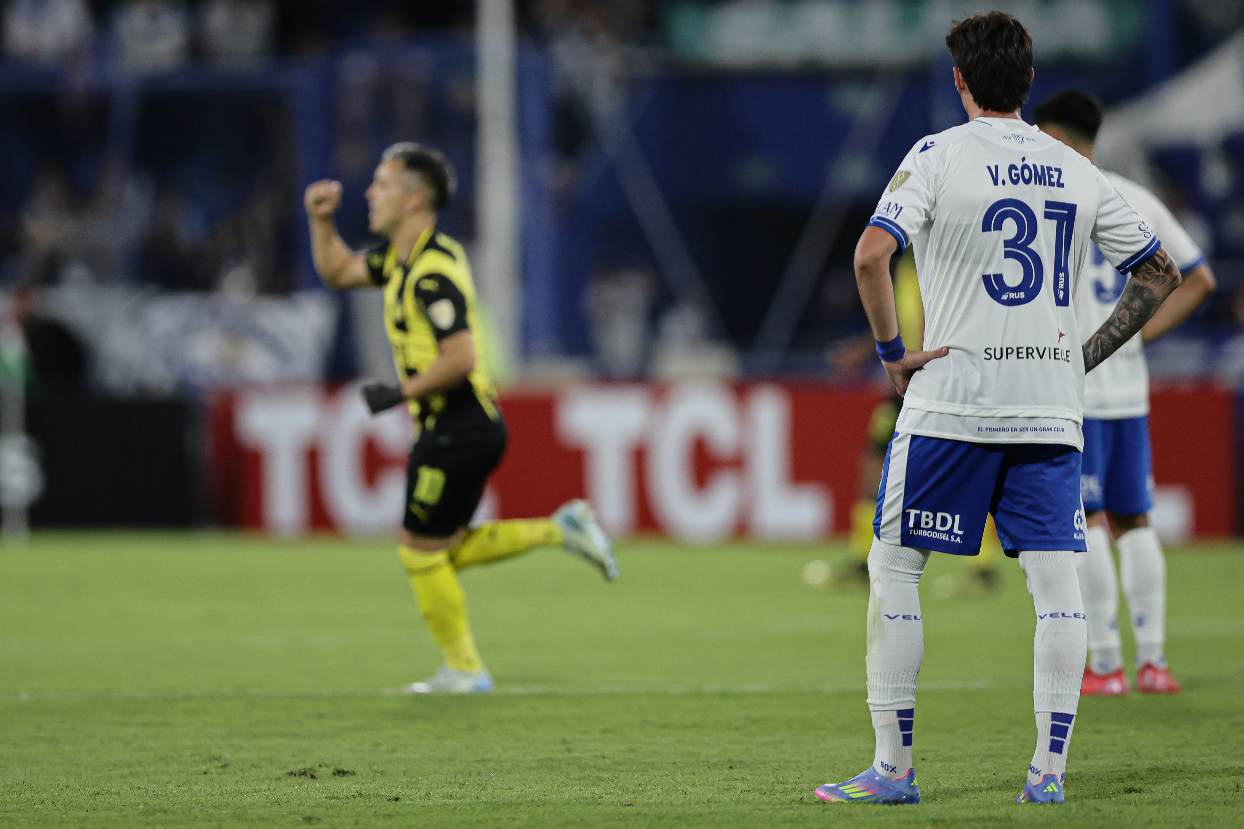 Vélez Hosts Peñarol in Crucial Copa Libertadores Match Buenos Aires, Argentina – April 02, 2025: Leonardo Fernandez from Peñarol celebrate his score....