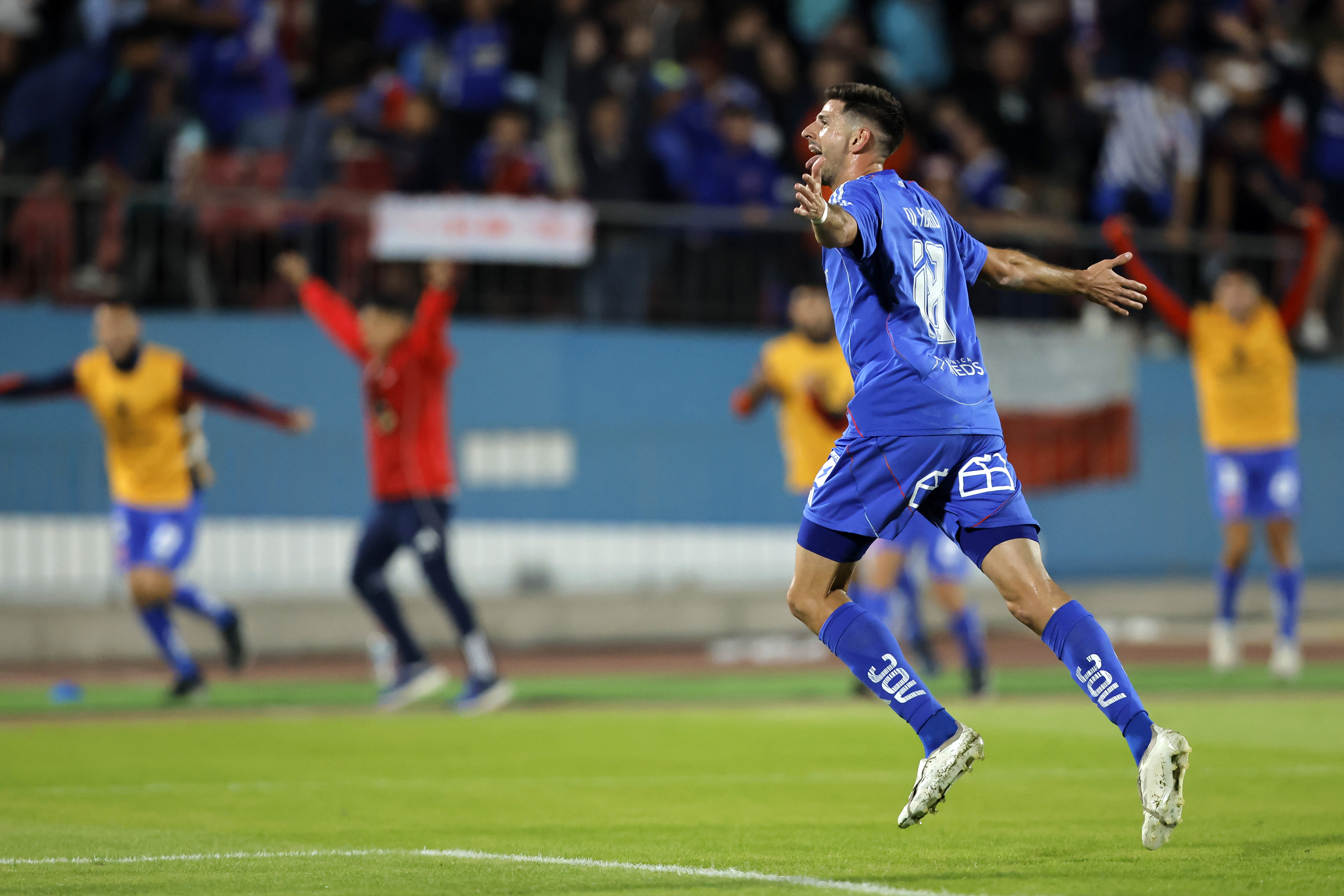 Universidad de Chile Hosts Botafogo in Crucial Copa Libertadores Fixture Santiago, Chile – April 2, 2025: Universidad de Chile takes on Botafogo in a pivotal Copa Liber...
