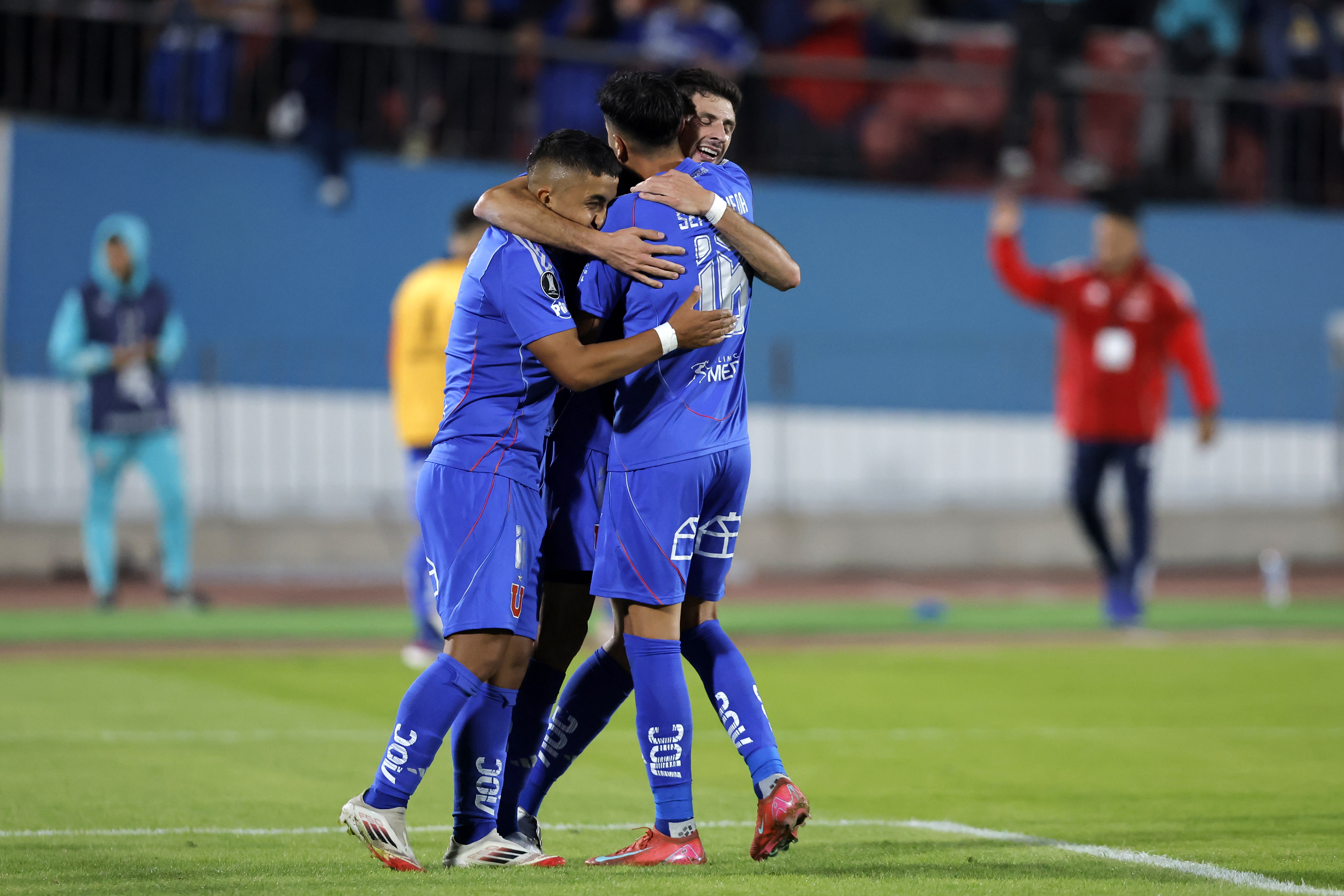 Universidad de Chile Hosts Botafogo in Crucial Copa Libertadores Fixture Santiago, Chile – April 2, 2025: Universidad de Chile takes on Botafogo in a pivotal Copa Liber...