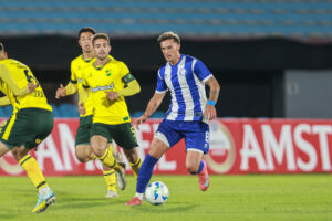 Cerro Largo Hosts Defensa y Justicia at Estadio Centenario for Copa Sudamericana Clash