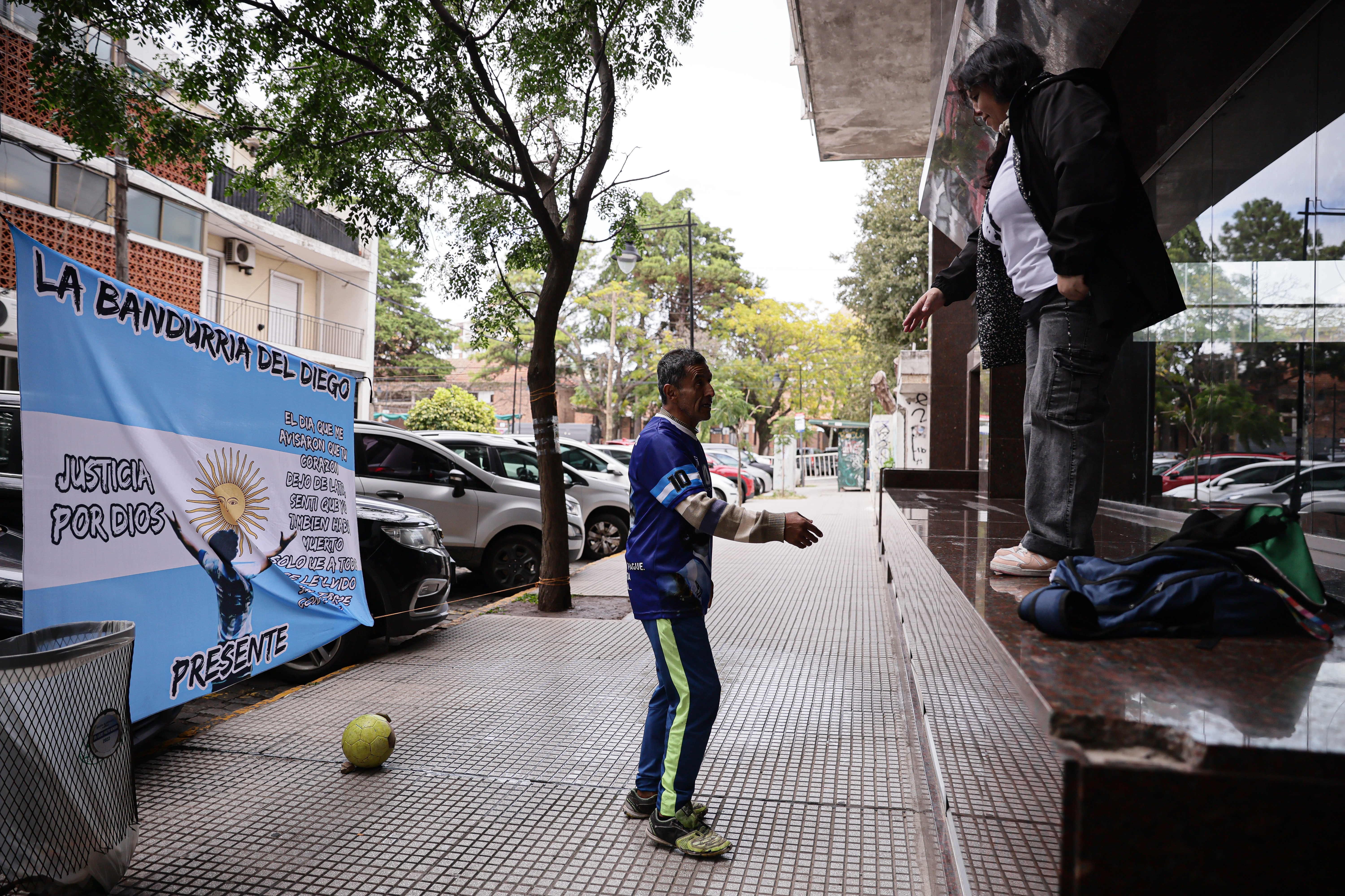 Seven Medical Professionals Stand Trial for Maradona’s Death in Landmark Legal Case Buenos Aires, Argentina – April, 05, 2025: The highly anticipated trial for the death of footb...