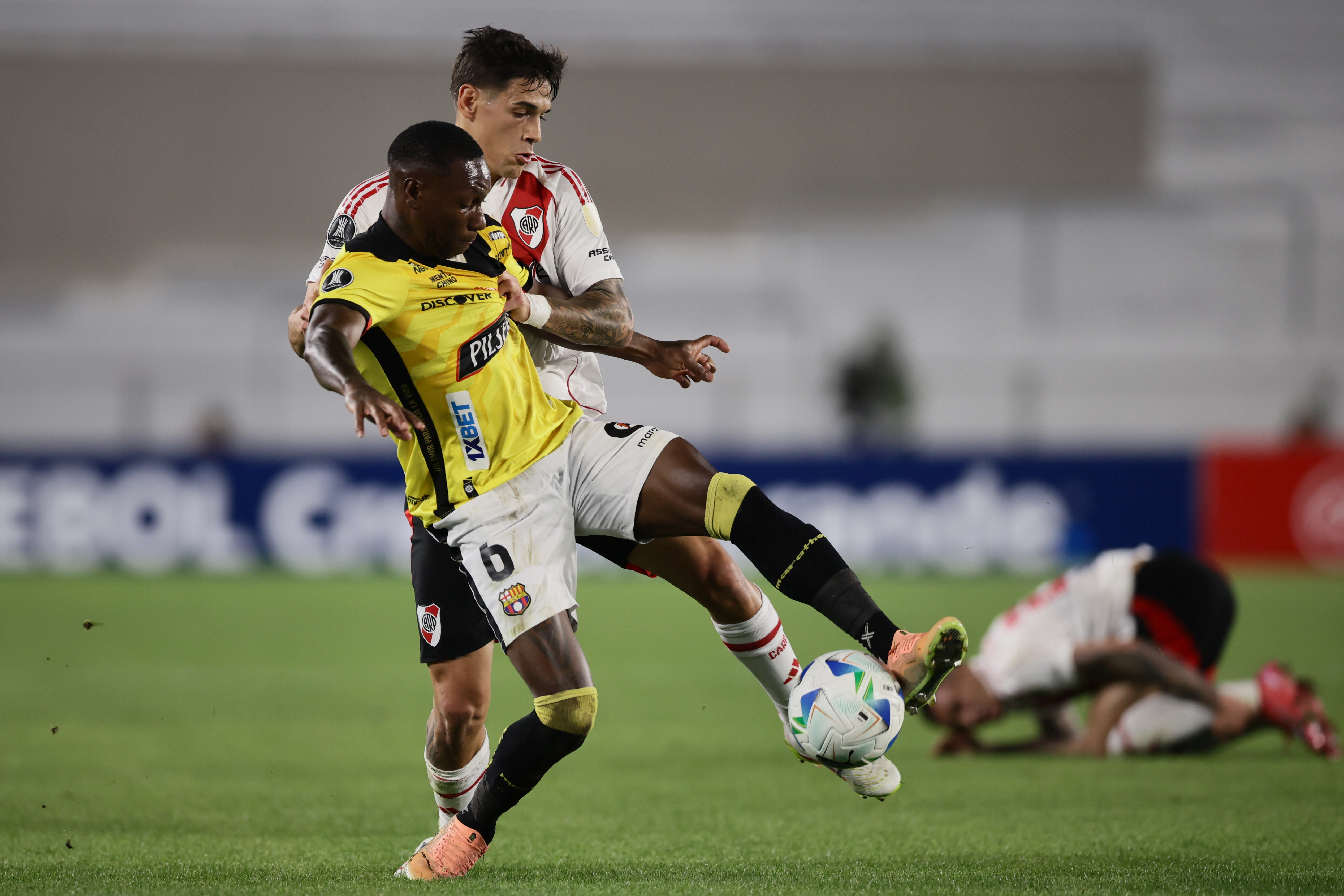 River Plate Plays Without Fans Due to Sanction from Previous Pyrotechnic Incident Buenos Aires, Argentina – April 8, 2025: A. Chala from Barcelona SC from Guayaquil. River Plate...