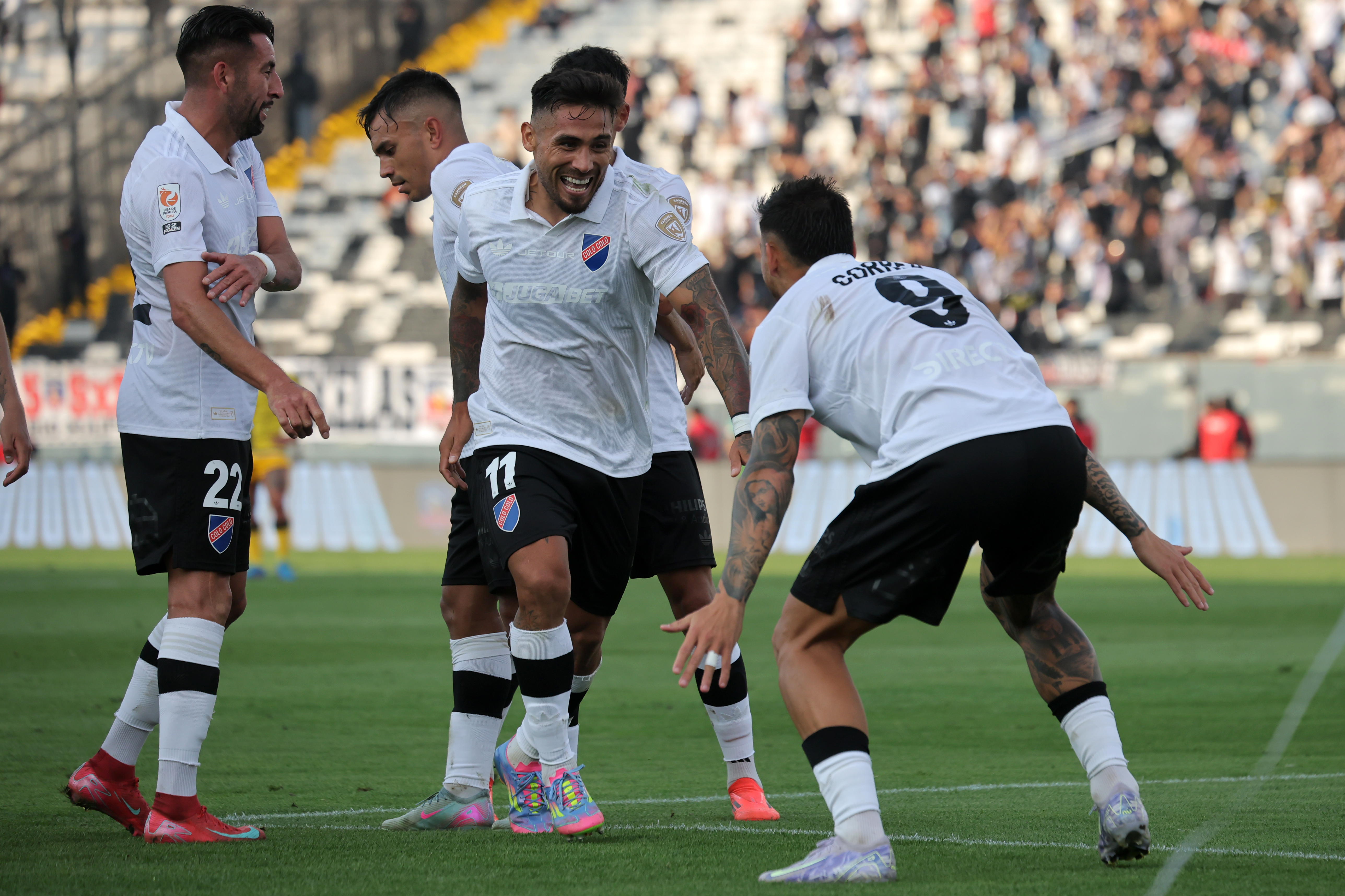 Con doblete de Marcos Bolados, Colo Colo vuelve al triunfo en la Liga de Primera de Chile Santiago, Chile - 26 abril, 2025: Colo Colo celebra tras vencer 2-0 a Coquimbo Unido en un partid...