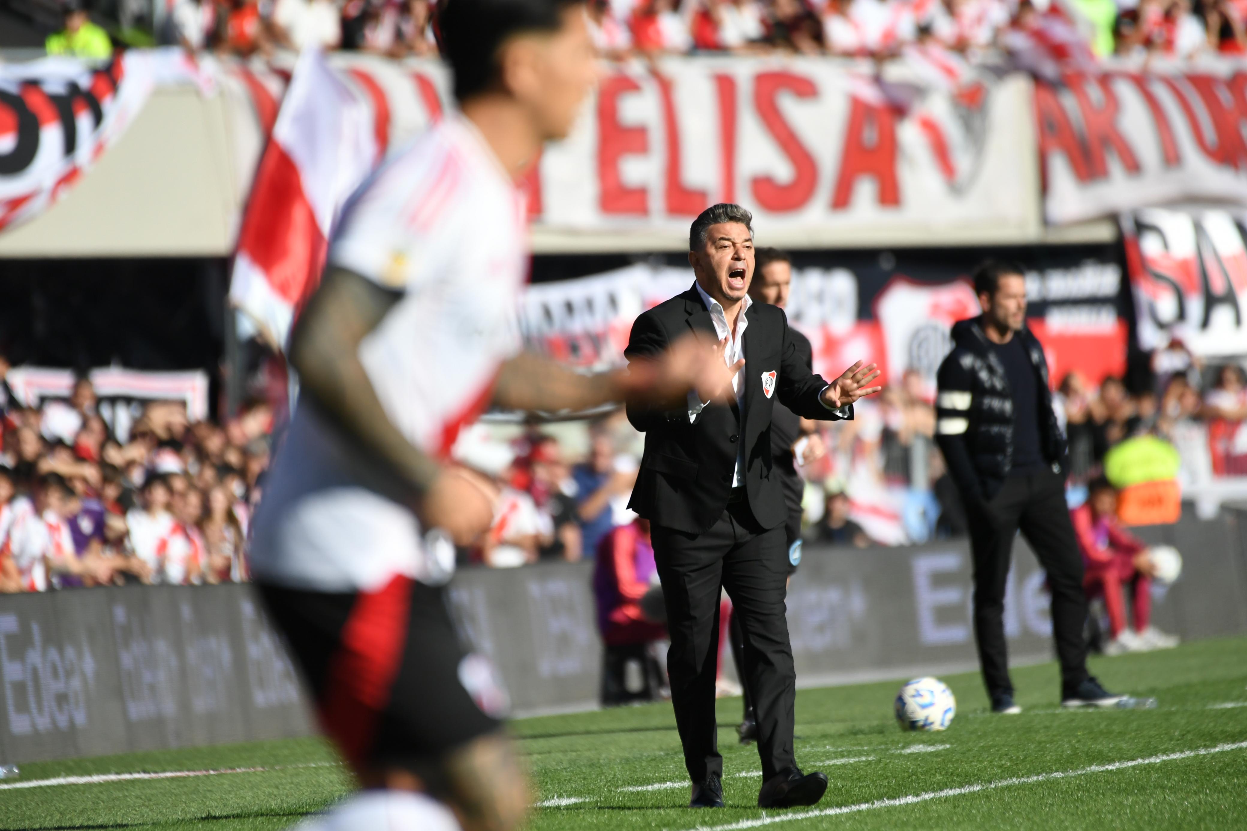 River Plate hosts Boca Juniors in a crucial match for the 2025 Apertura Tournament Buenos Aires, Argentina - April 27, 2025: River Plate and Boca Juniors face off at Estadio Monume...