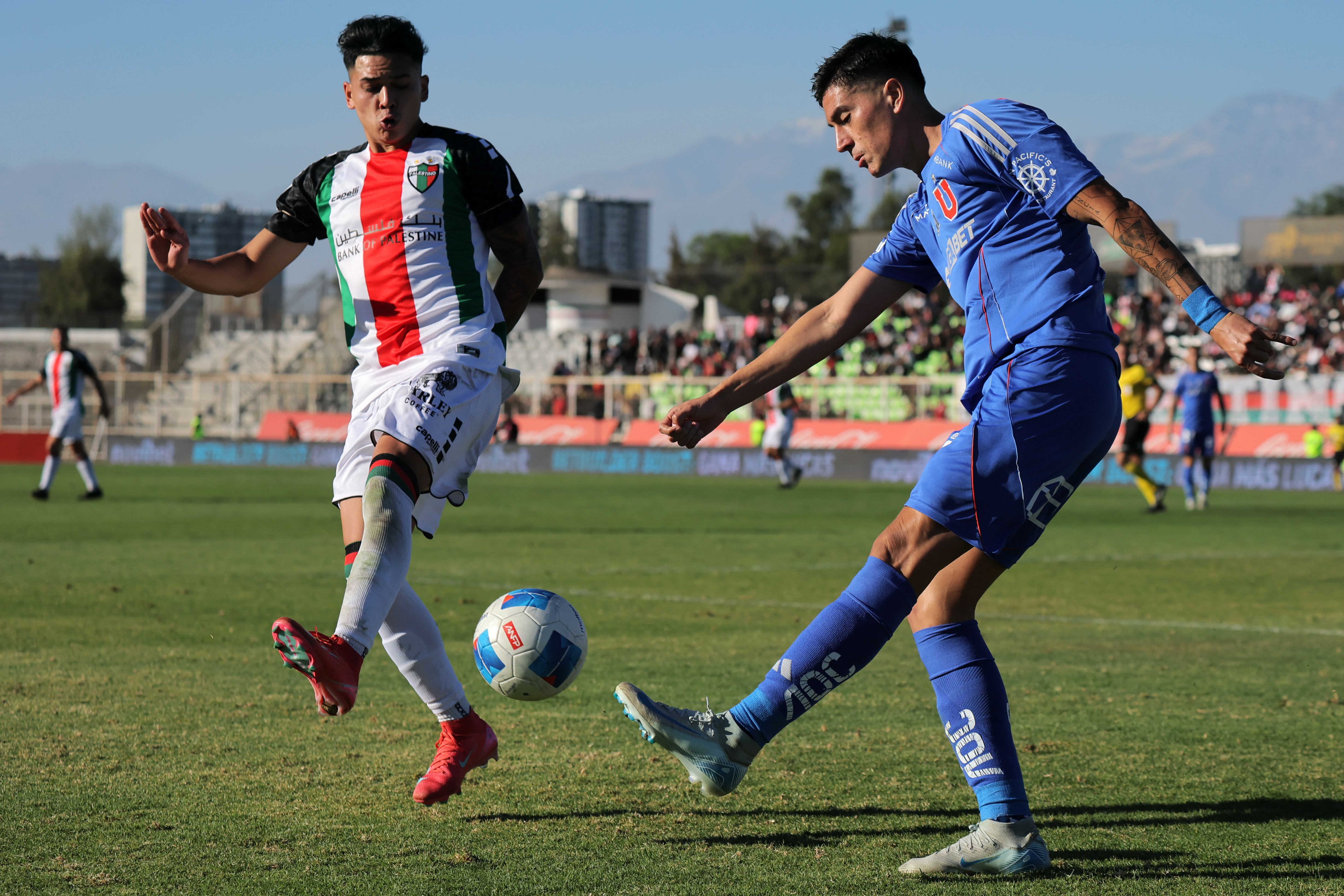 La "U" consigue un sufrido triunfo como visitante previo al Clásico Universitario Santiago, Chile - 27 abril, 2025: Universidad de Chile logró un sufrido triunfo 3-2 sobre Palest...