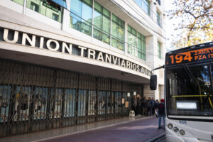 Disidentes del gremio exigen actualización de salarios atrasados desde enero