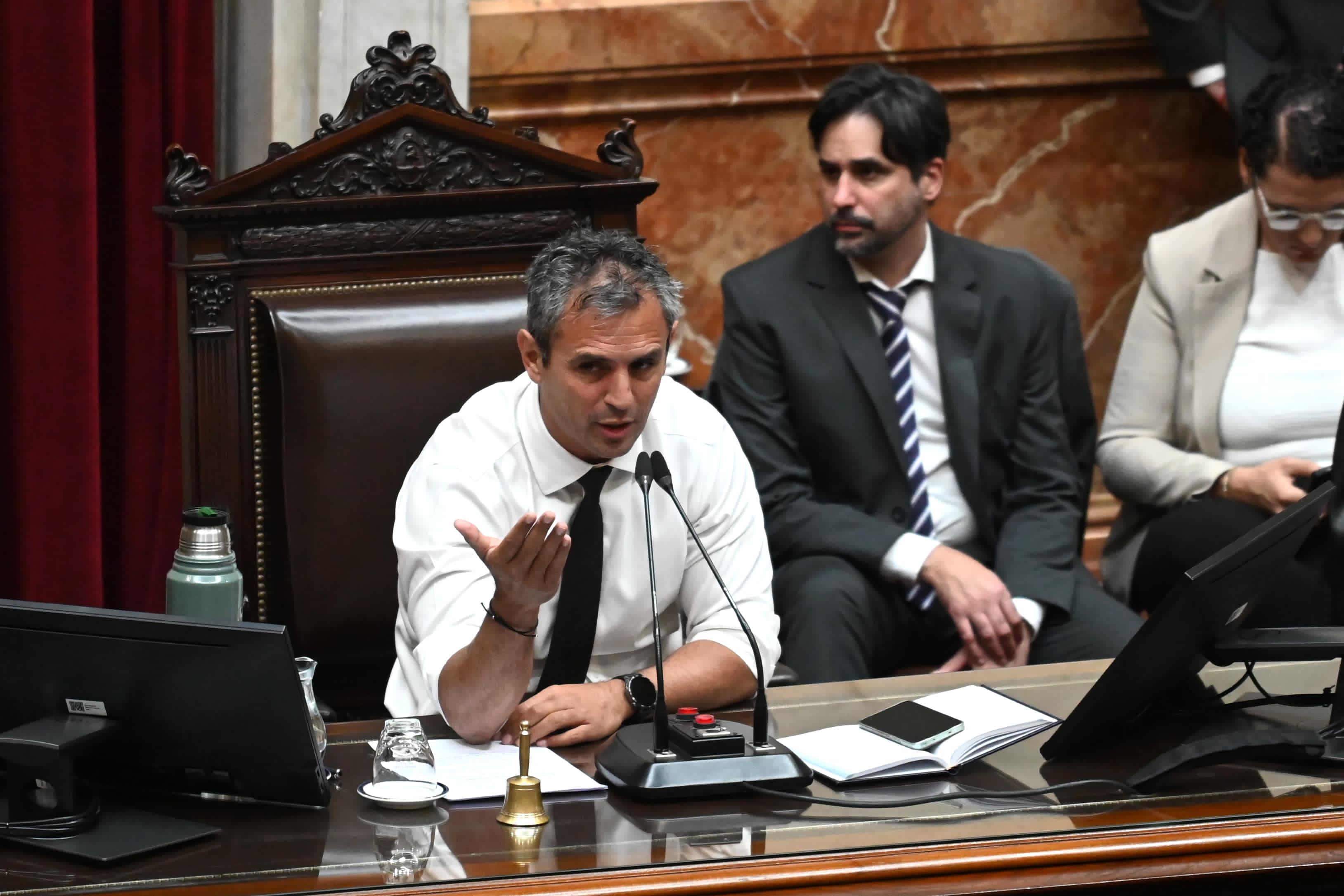 El jefe de Gabinete protestó por la demora y negó vínculos del Gobierno con el proyecto $LIBRA Buenos Aires, Argentina - 29 abril, 2025: El presidente d ela camara de diputados Martin Menem pr...