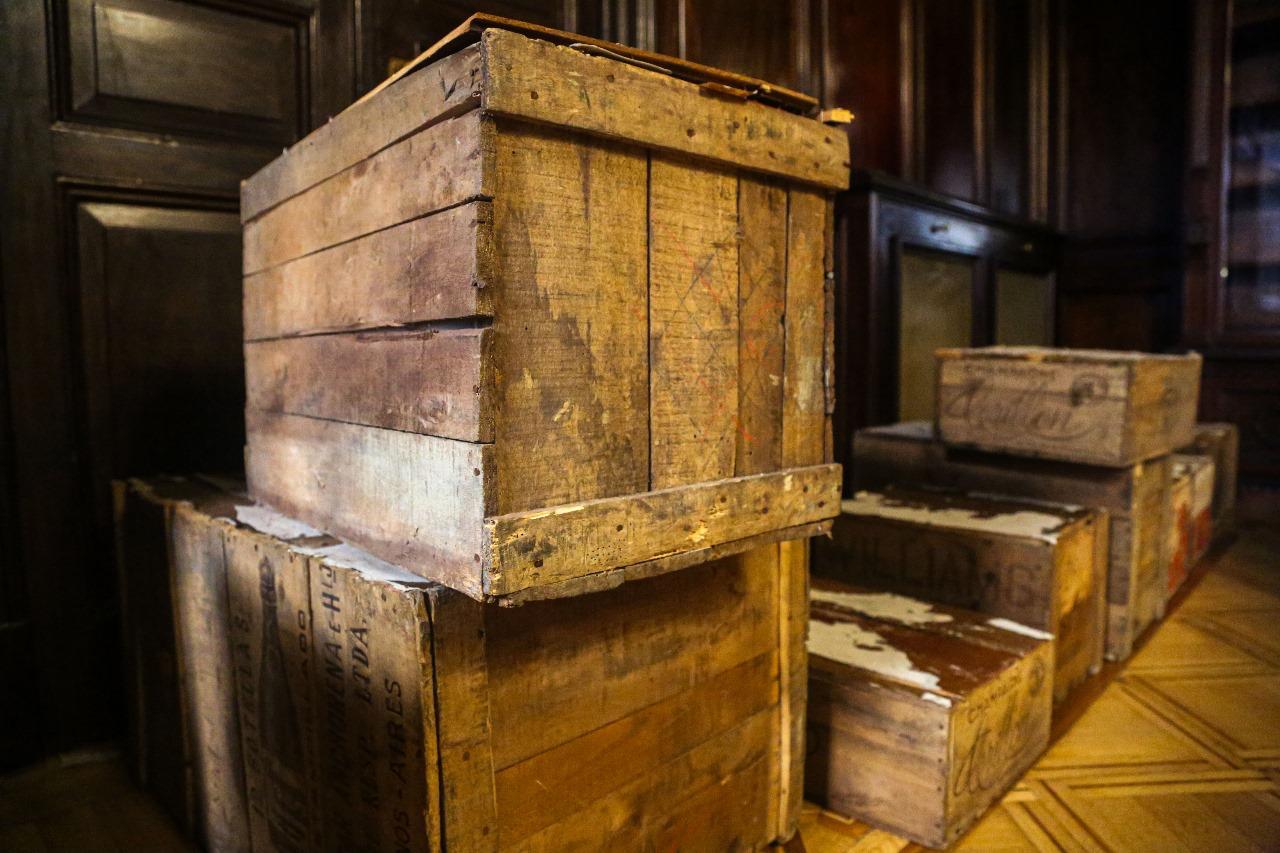 Hallan material de propaganda nazi de 1941 en el archivo de la Corte Suprema argentina Buenos Aires, Argentina - 11 mayo, 2025: Funcionarios de la Corte Suprema argentina descubrieron ...