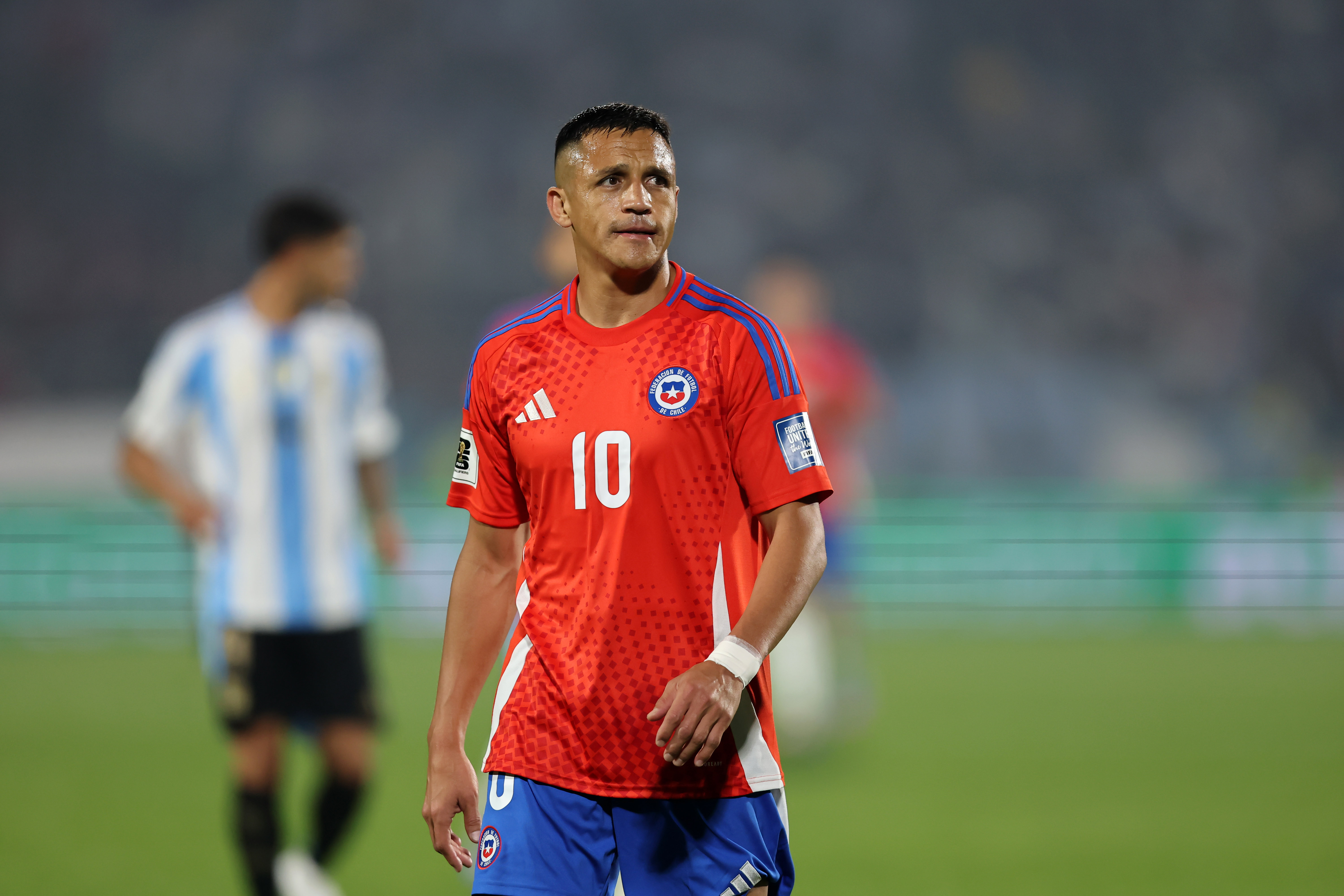 Santiago, Chile – 5 junio, 2025: Alexis Sanchez de Chile en el Estadio Nacional de Chile. La Se...
