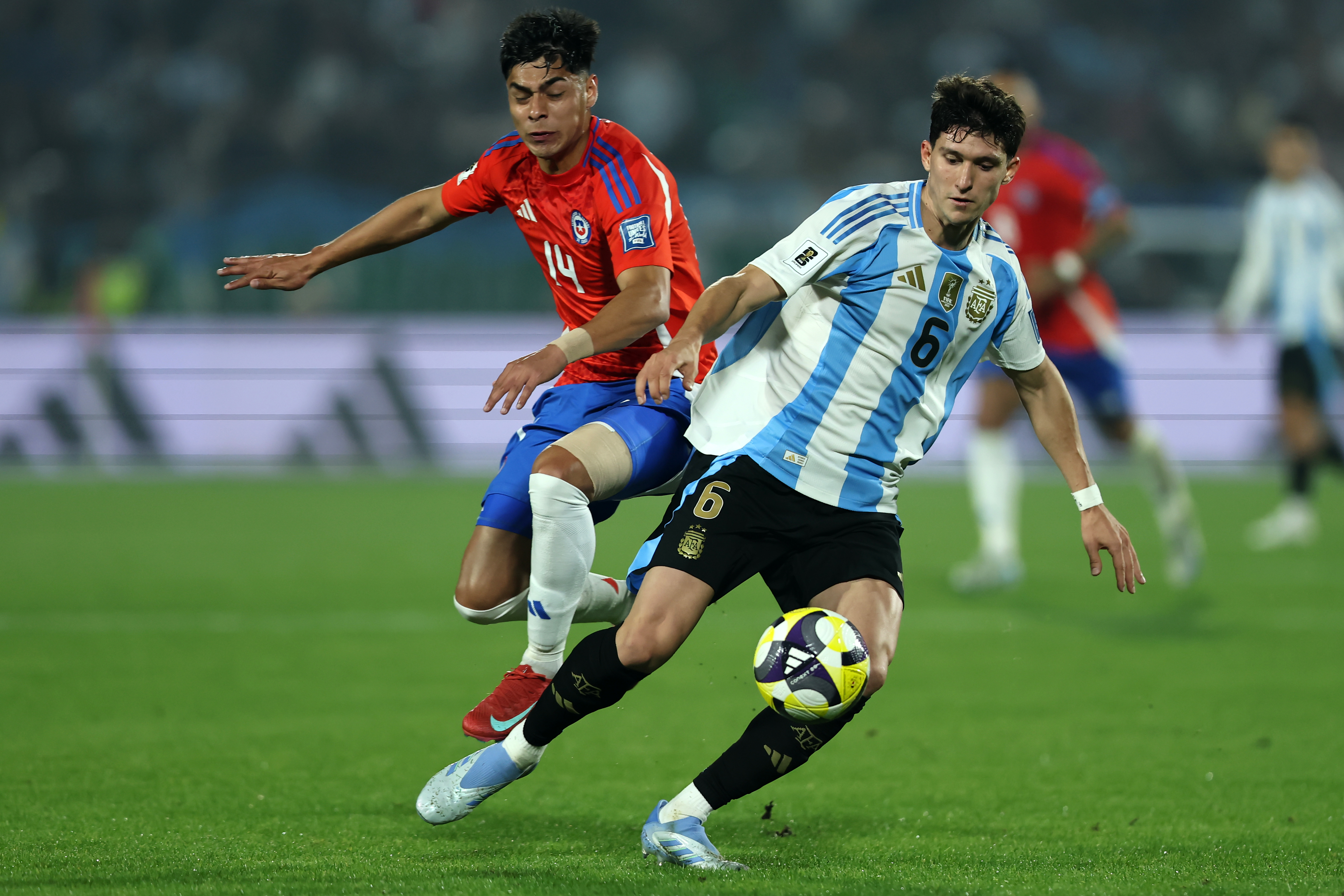 Argentina visita a Chile por Eliminatorias Sudamericanas con un equipo renovado y Messi como suplente Santiago, Chile – 5 junio, 2025: La Selección Argentina venció a Chile en el Estadio Nacional...