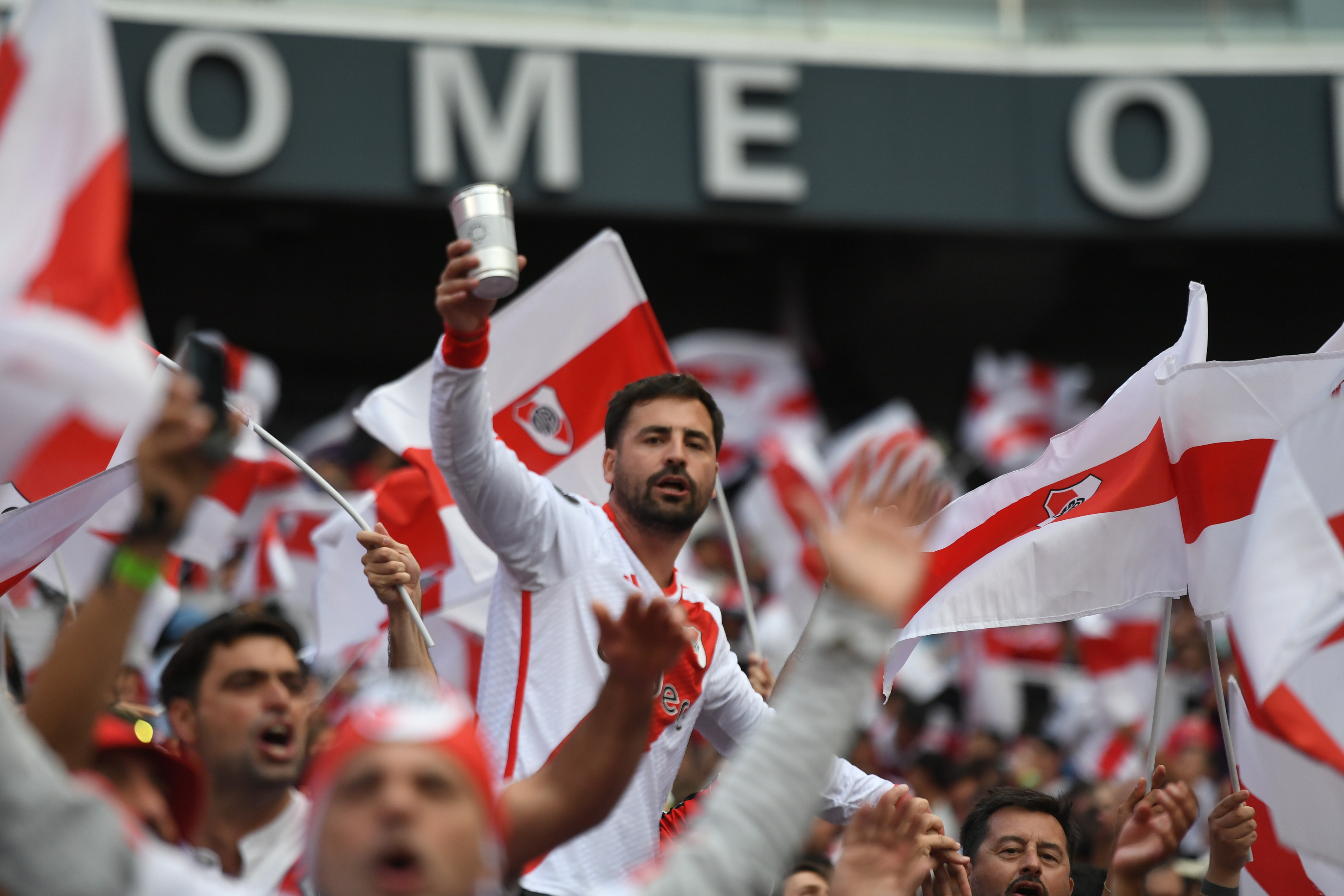 A draw is enough, but River aims for a direct qualification with a win Seattle, USA – June 25, 2025: River Plate faces Inter Milan at Lumen Field in Seattle in the fi...