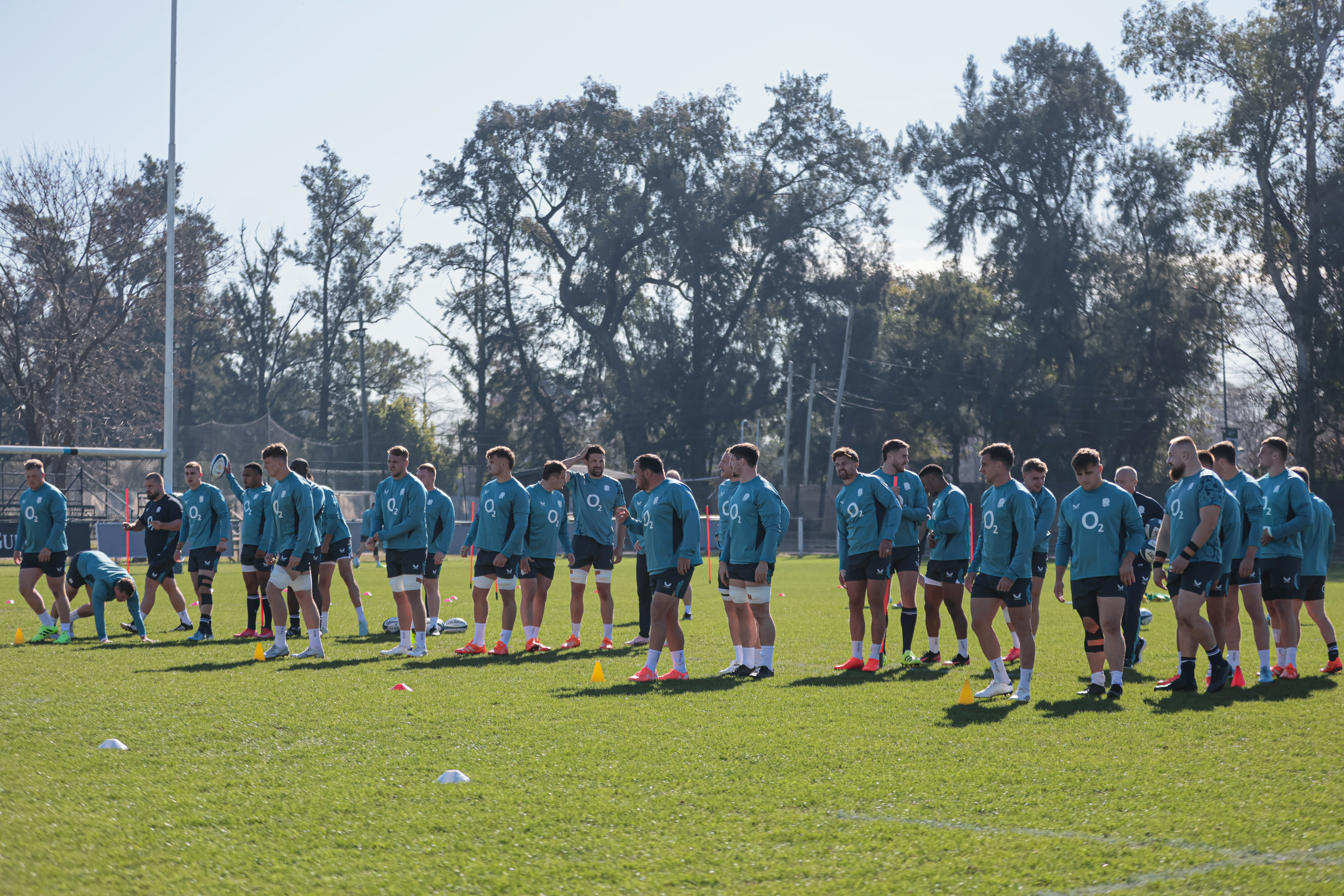The English national rugby team held an intense session in Argentina before the upcoming international test match San Isidro, Argentina – June 26, 2025: The England national rugby team trained on Wednesday at ...