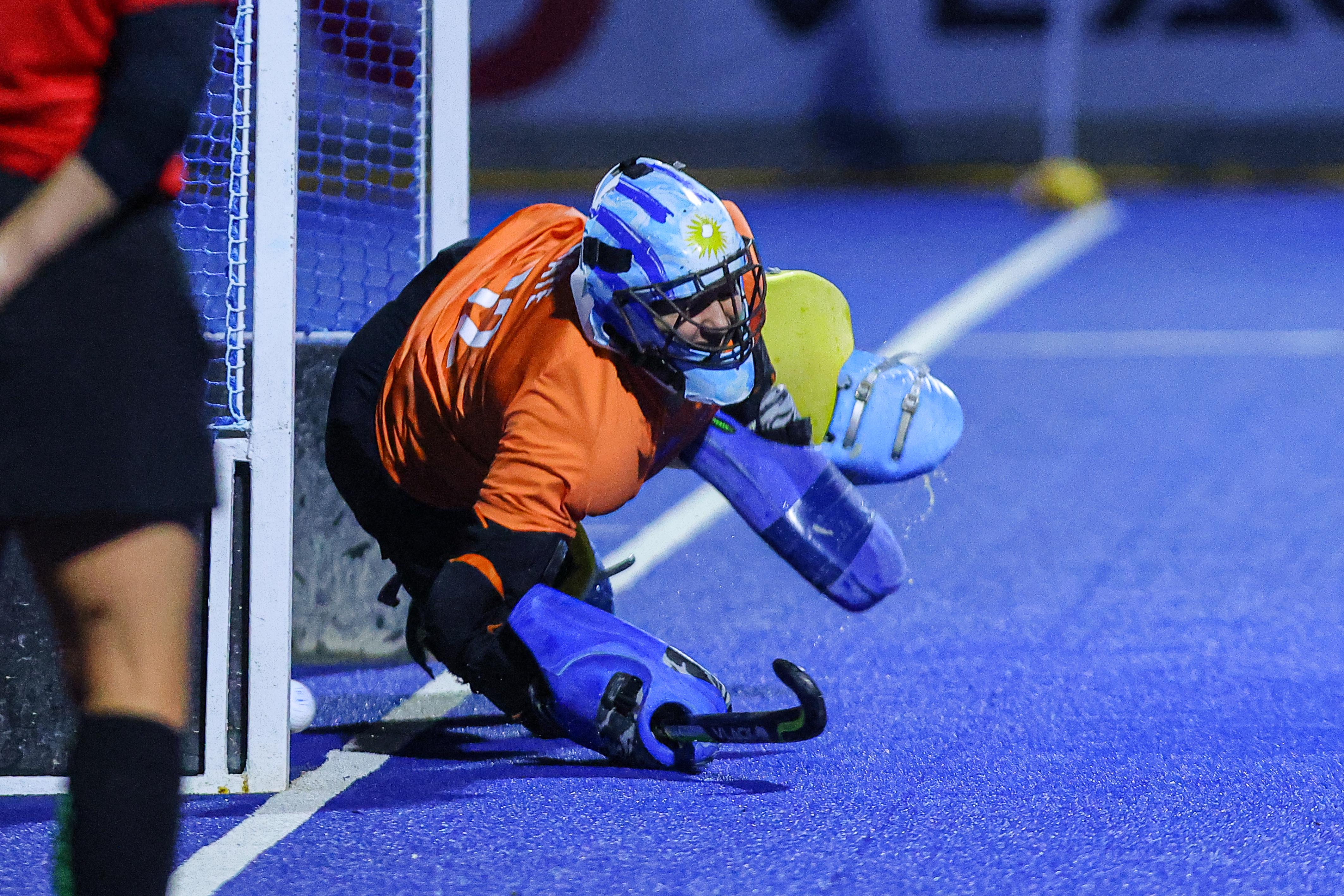 Argentina se impone ante Las Cimarronas en el estreno del torneo continental en Montevideo Montevideo, Uruguay – 24 de julio, 2025: La selección argentina de hockey sobre césped femeni...