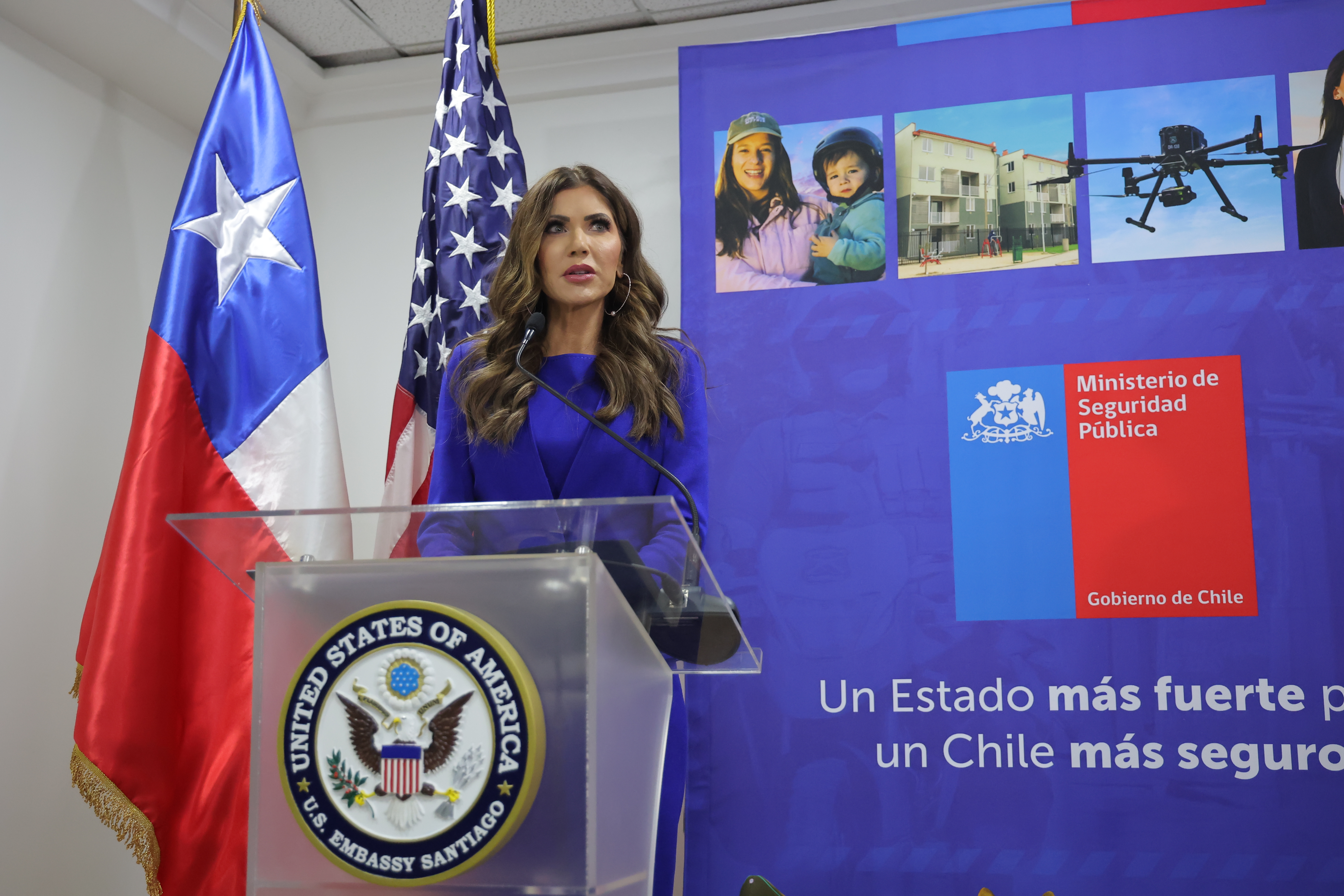 019A9647 Santiago, Chile – 30 julio, 2025: La secretaria del Departamento de Seguridad de Estados Unidos...