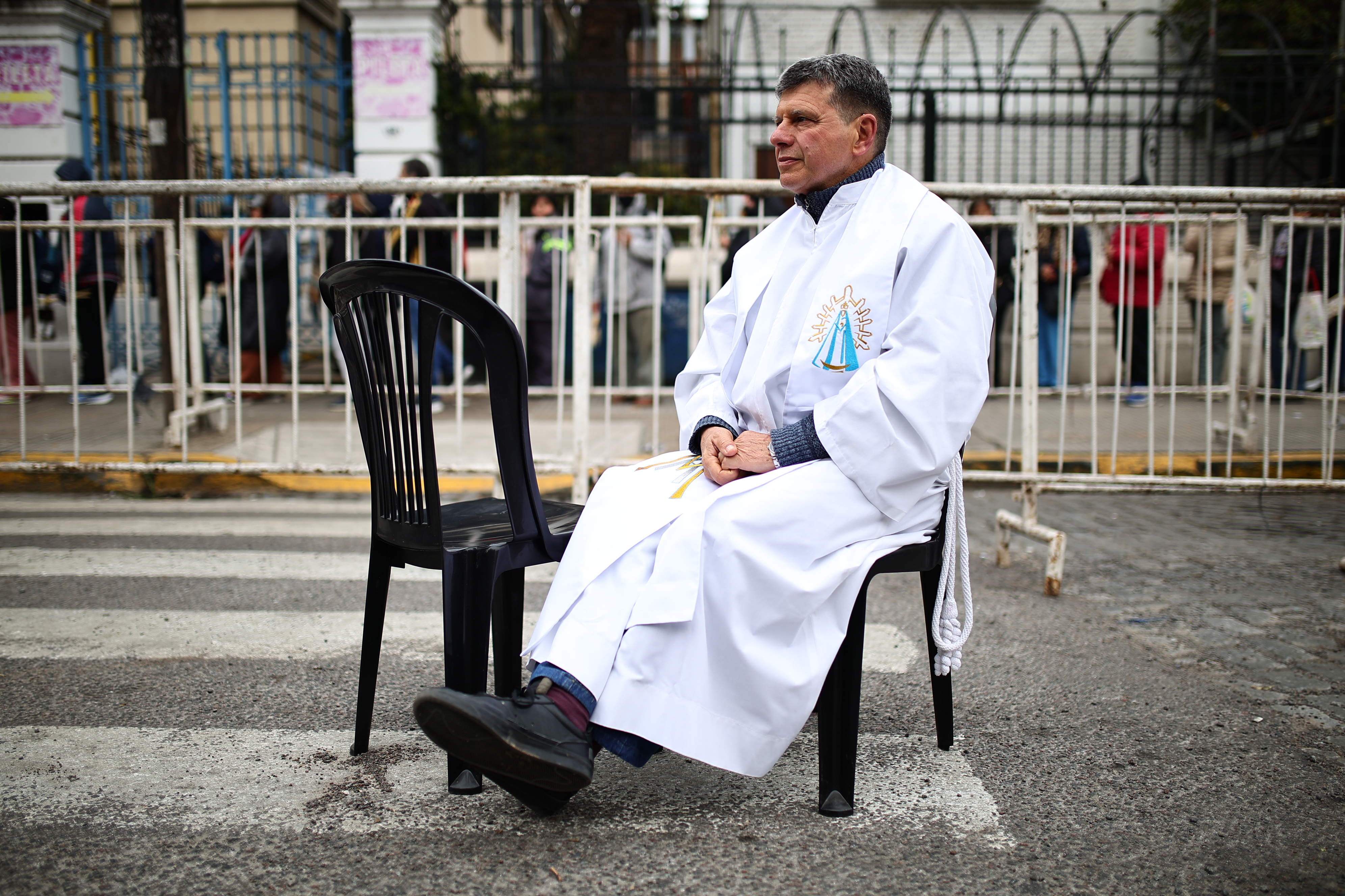 Buenos Aires bishop blesses faithful calling for housing and jobs Buenos Aires, Argentina – August 7, 2025: Buenos Aires bishop Jorge García Cuerva led a mass a...